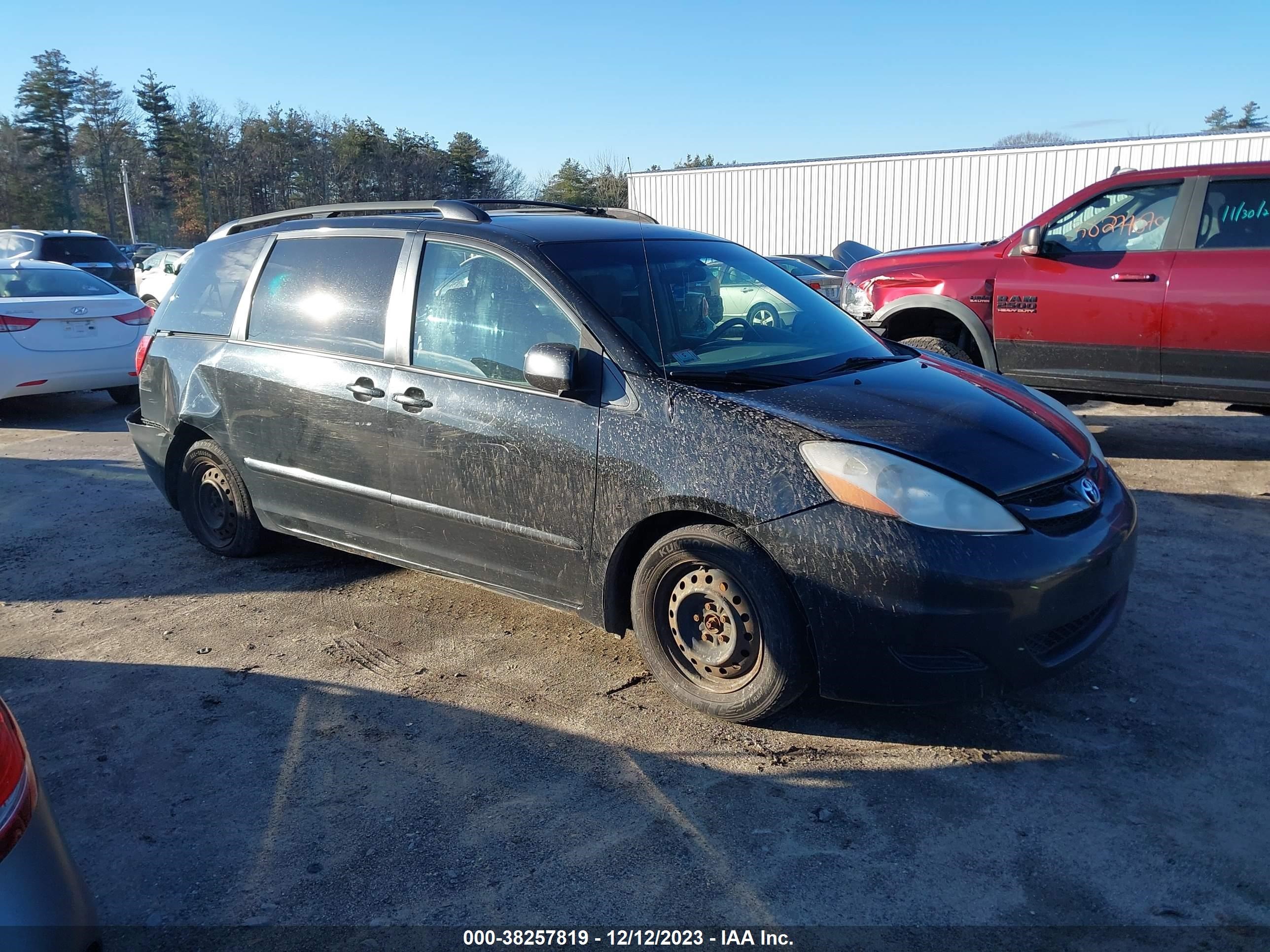 TOYOTA SIENNA 2008 5tdzk23c78s109597