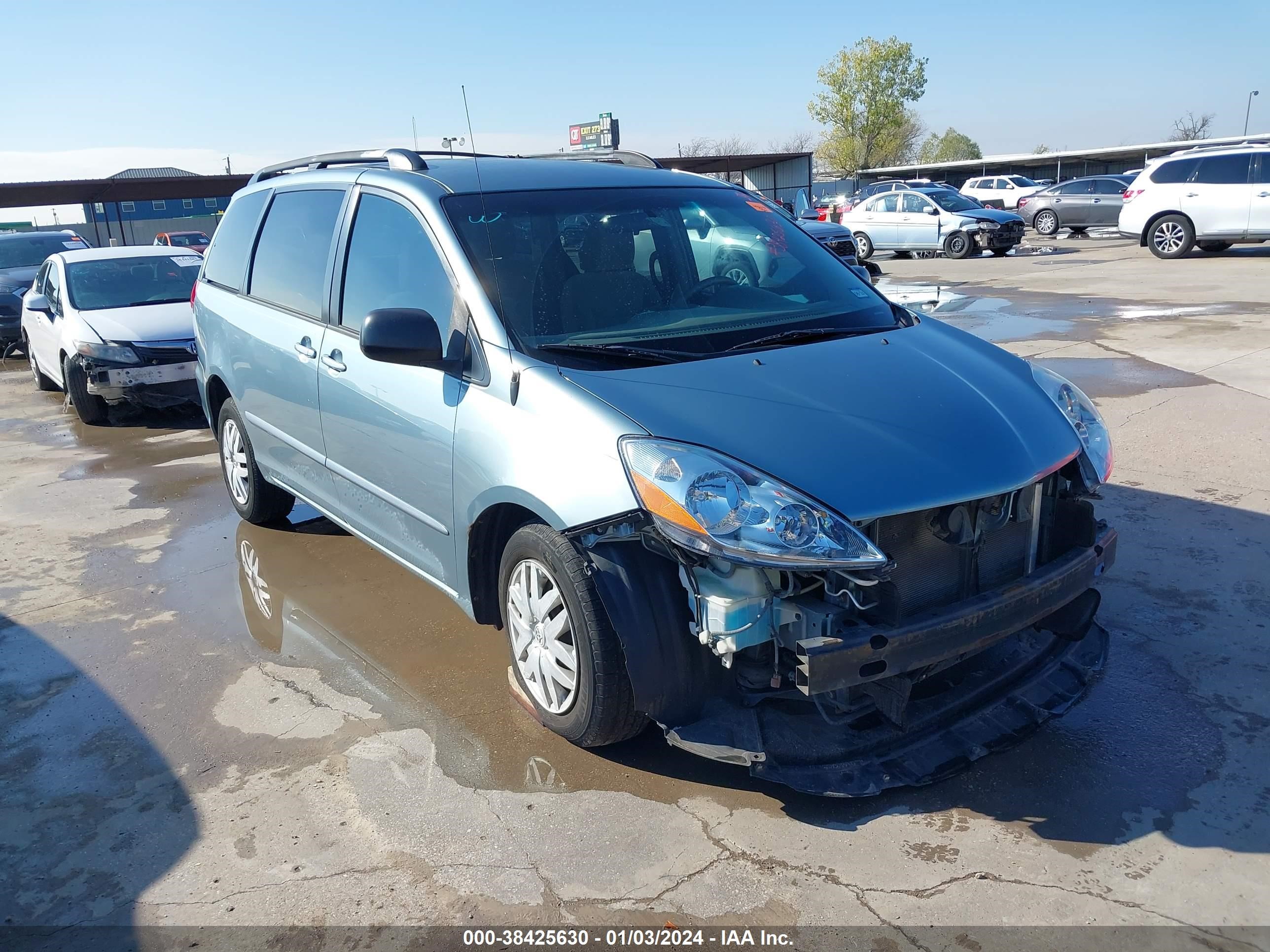 TOYOTA SIENNA 2009 5tdzk23c79s231636