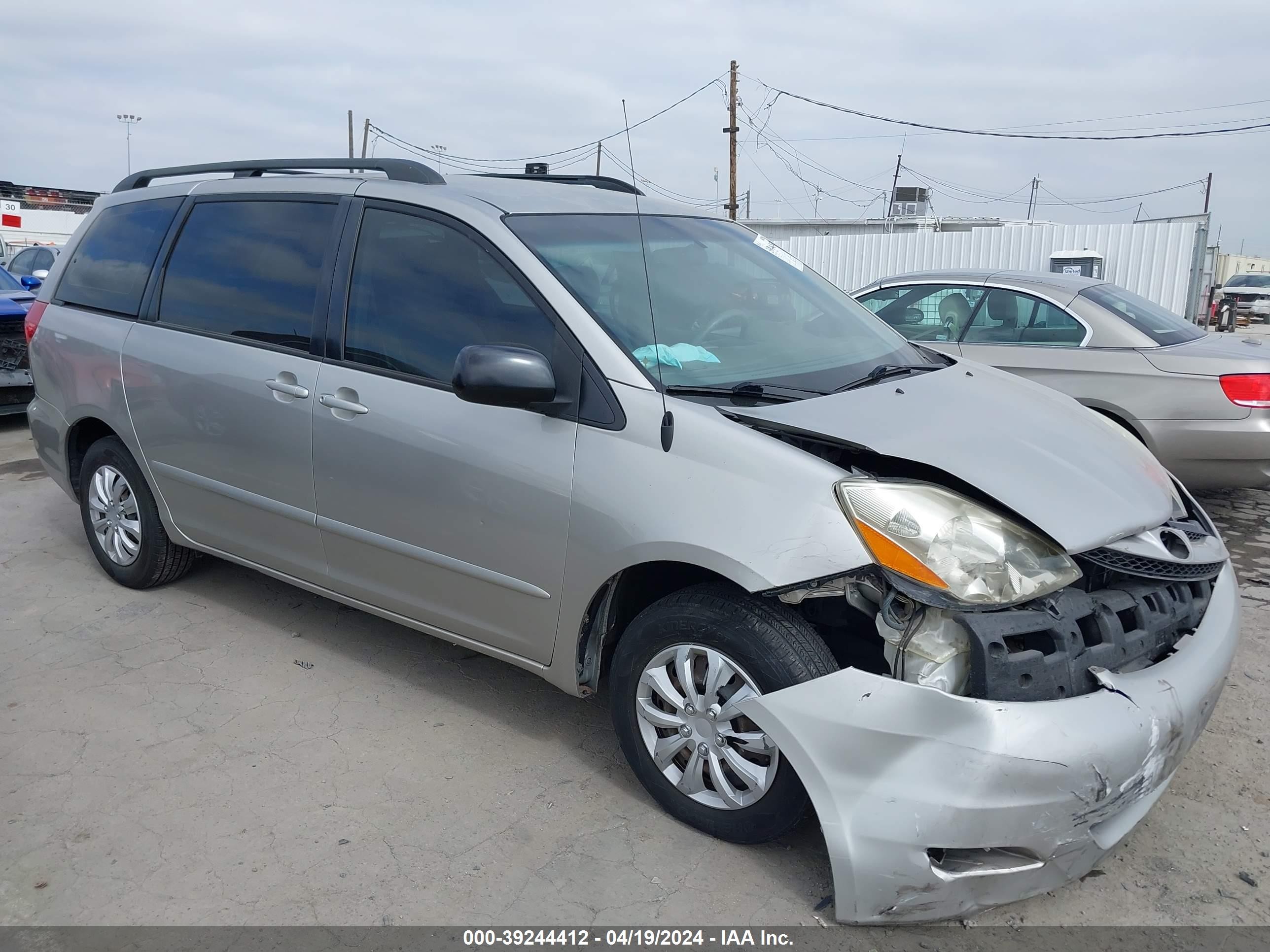 TOYOTA SIENNA 2008 5tdzk23c88s120205