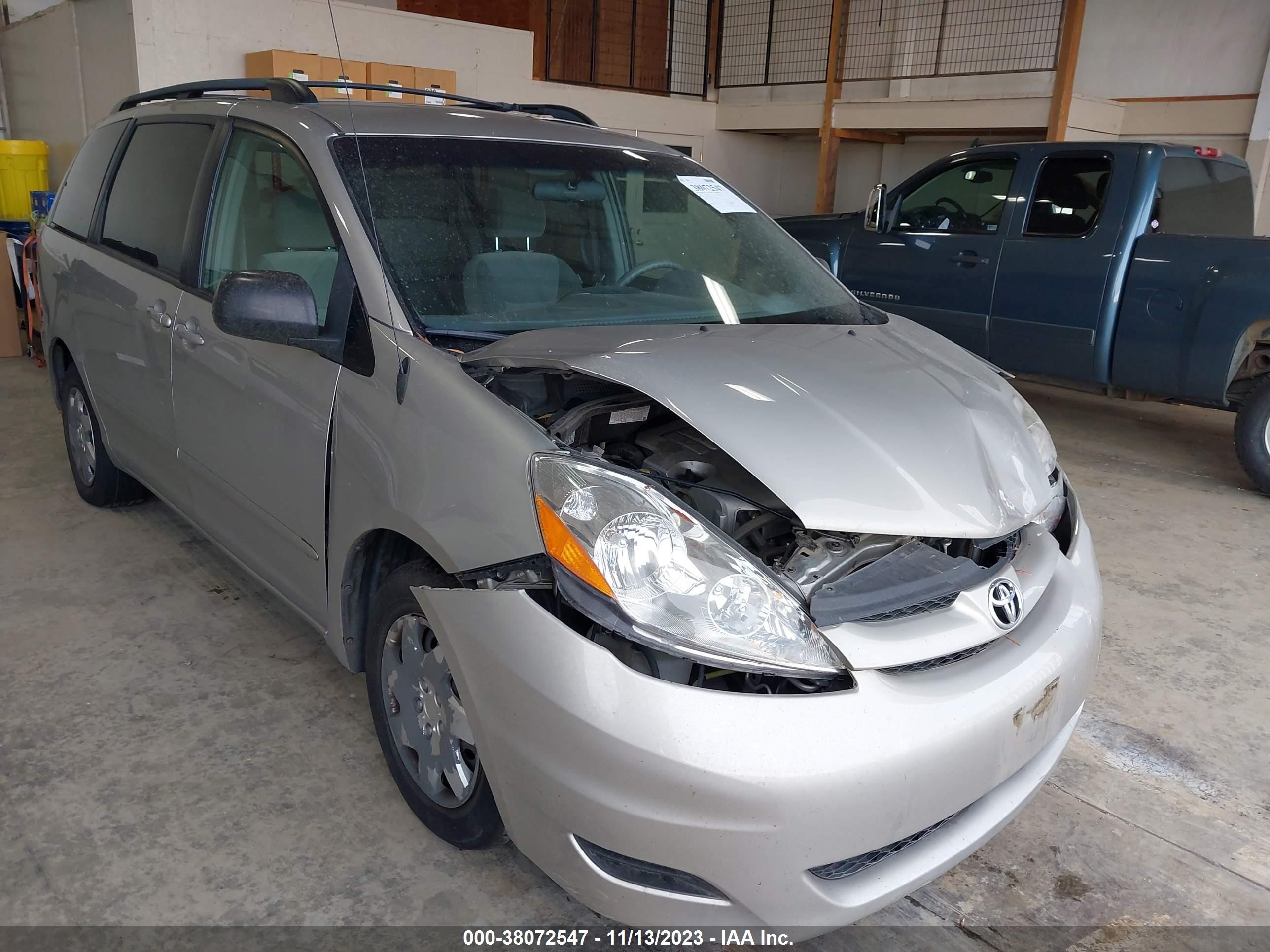 TOYOTA SIENNA 2008 5tdzk23c88s154516