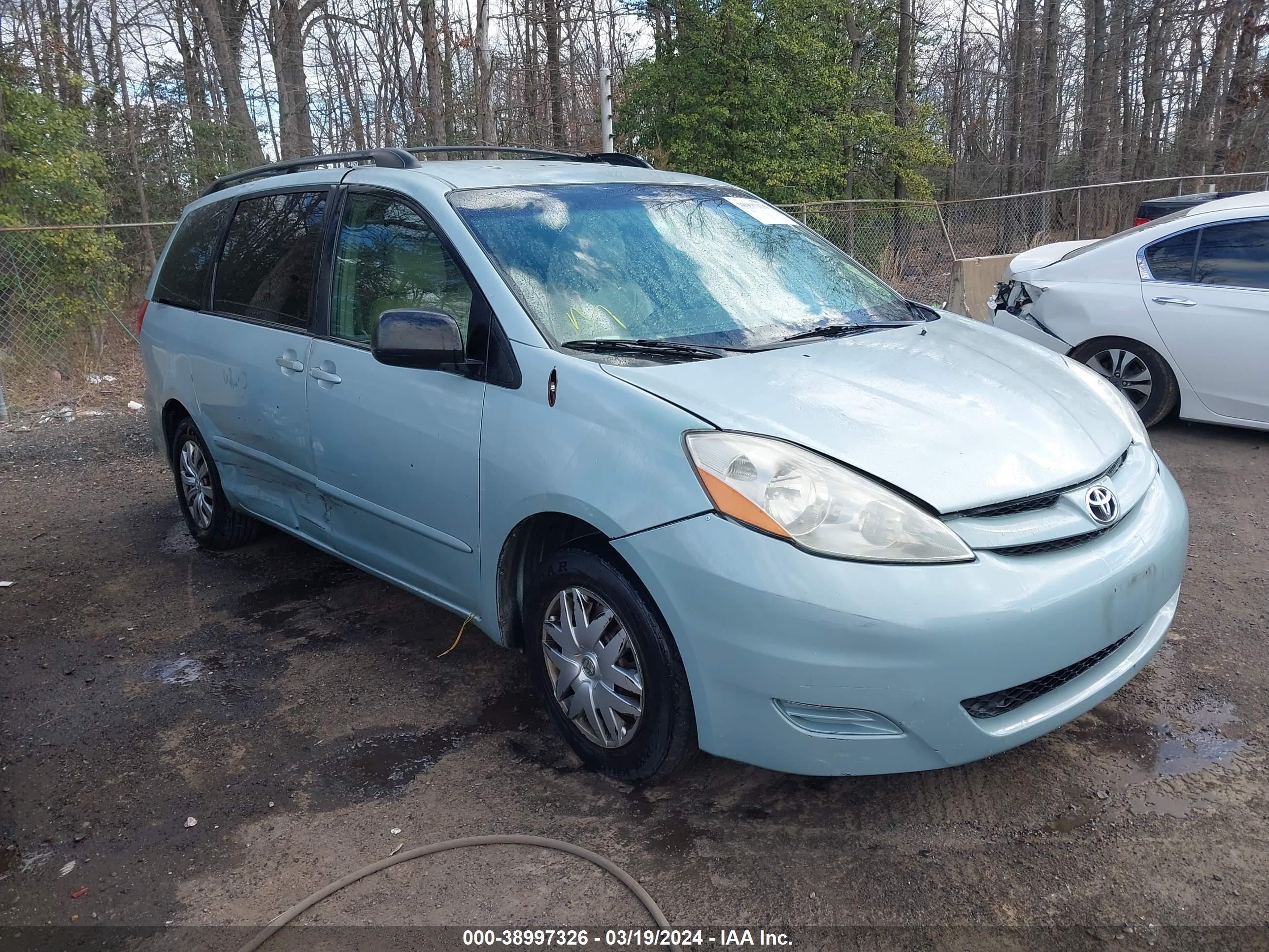 TOYOTA SIENNA 2008 5tdzk23c88s202094