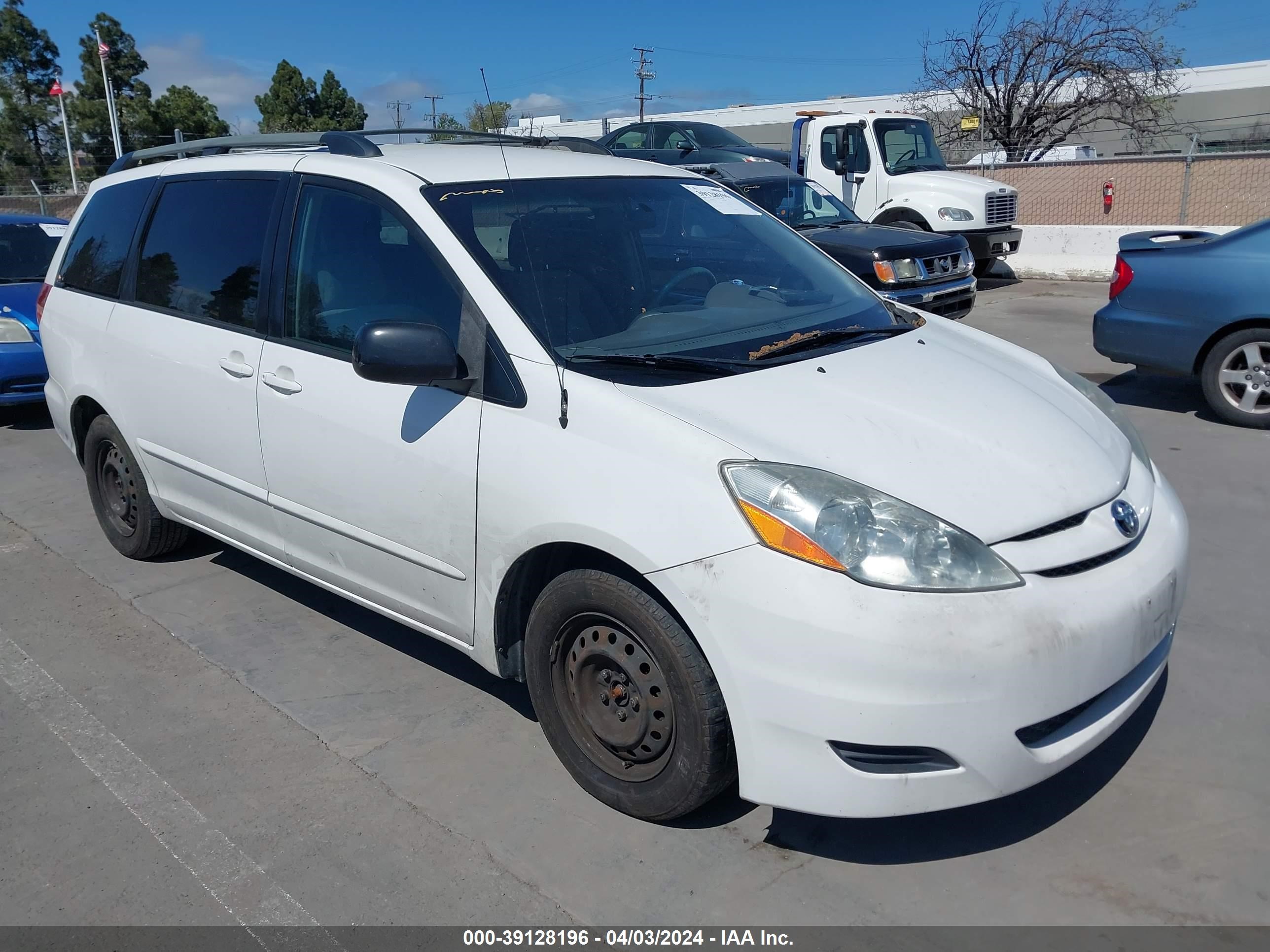 TOYOTA SIENNA 2007 5tdzk23c97s014067