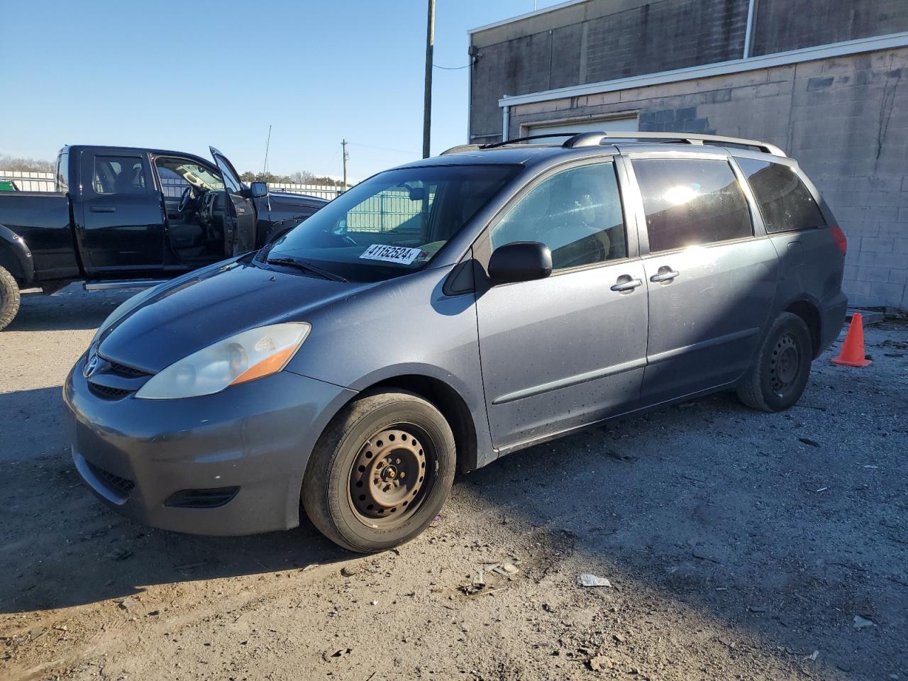 TOYOTA SIENNA 2008 5tdzk23cx8s156879