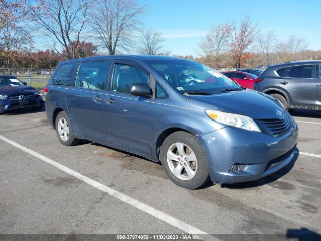 TOYOTA SIENNA 2013 5tdzk3dc1ds379875