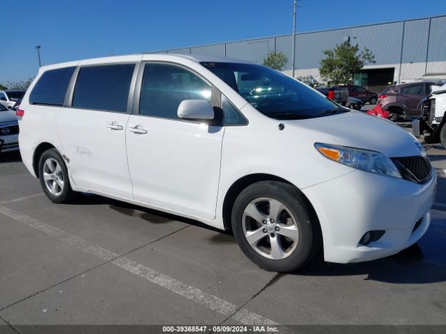 TOYOTA SIENNA 2014 5tdzk3dc3es457820