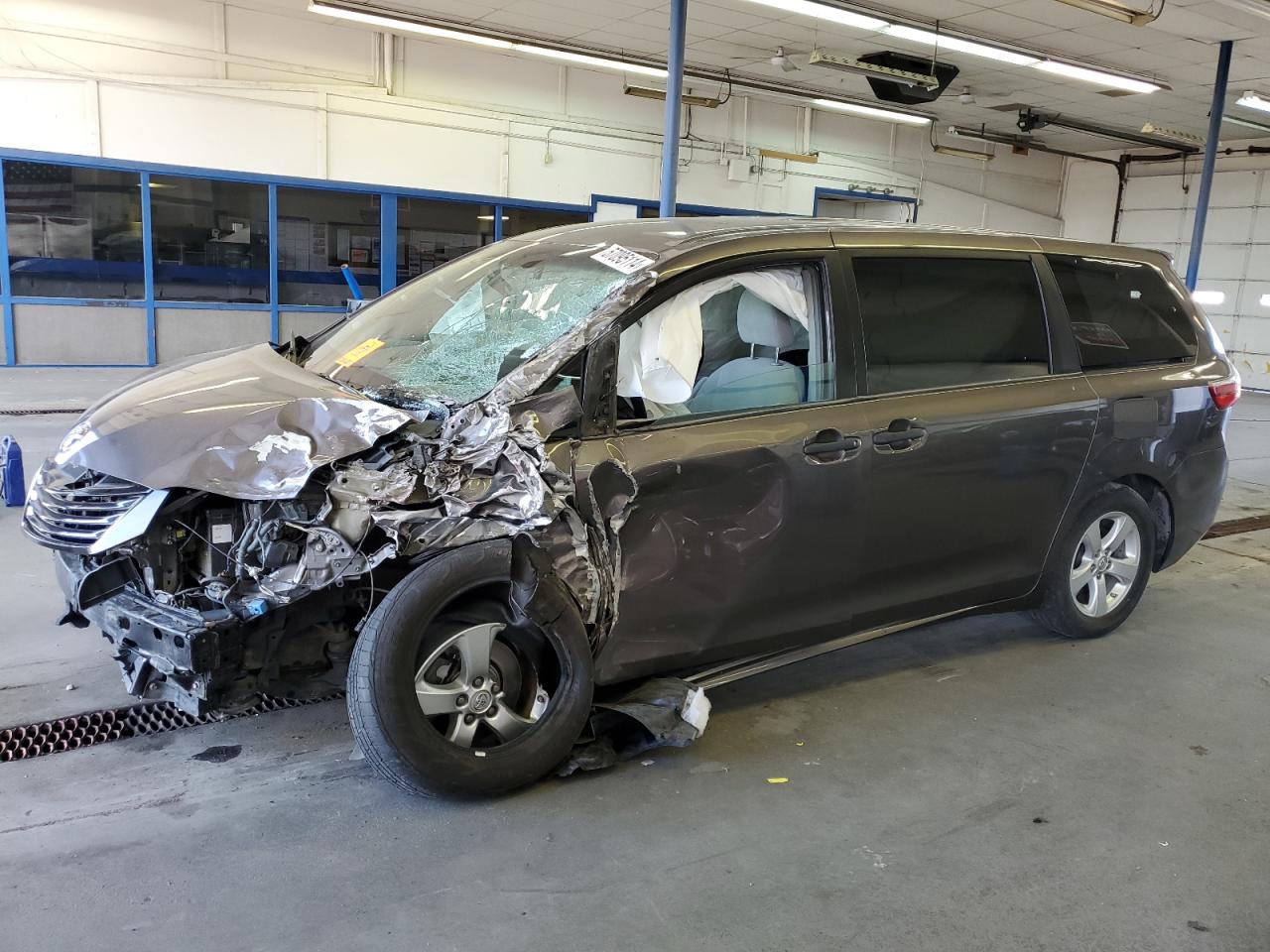 TOYOTA SIENNA 2015 5tdzk3dc3fs571818