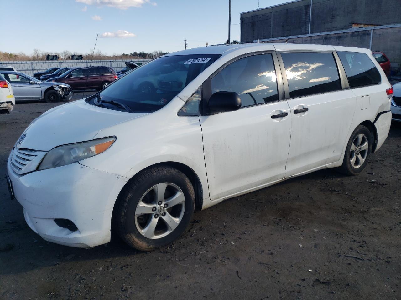 TOYOTA SIENNA 2014 5tdzk3dc4es429301