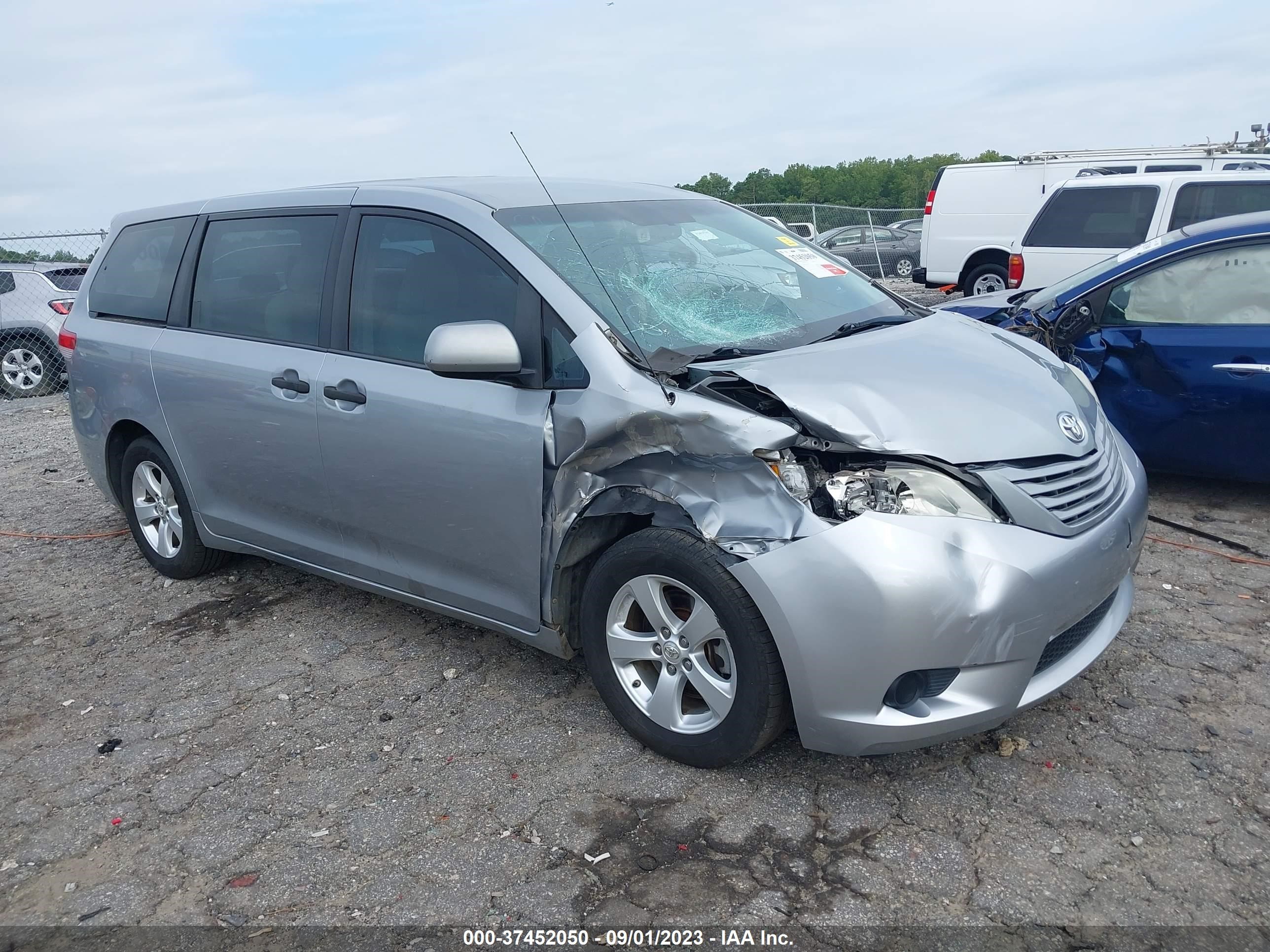 TOYOTA SIENNA 2013 5tdzk3dc5ds399546