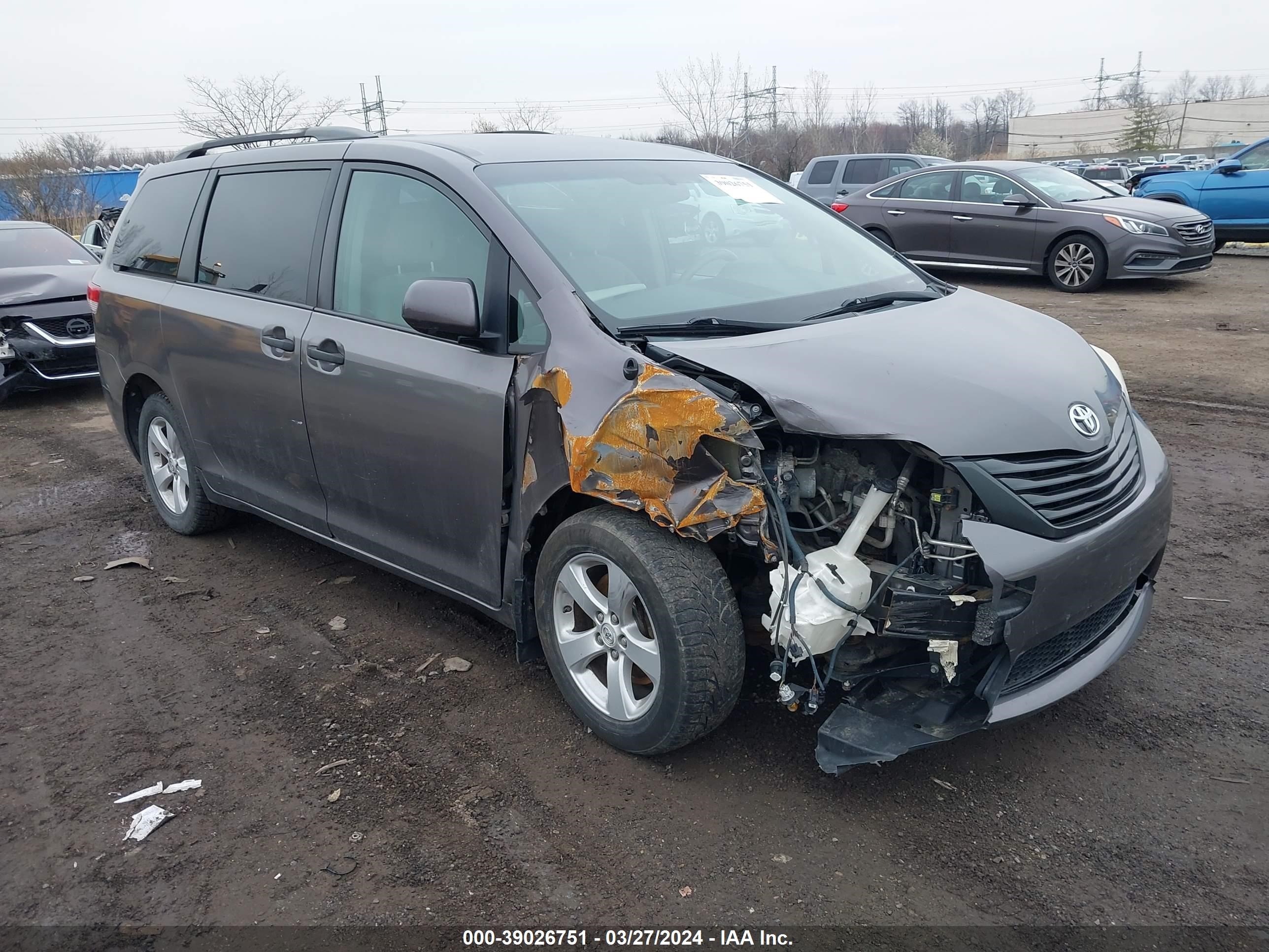 TOYOTA SIENNA 2012 5tdzk3dc6cs253073