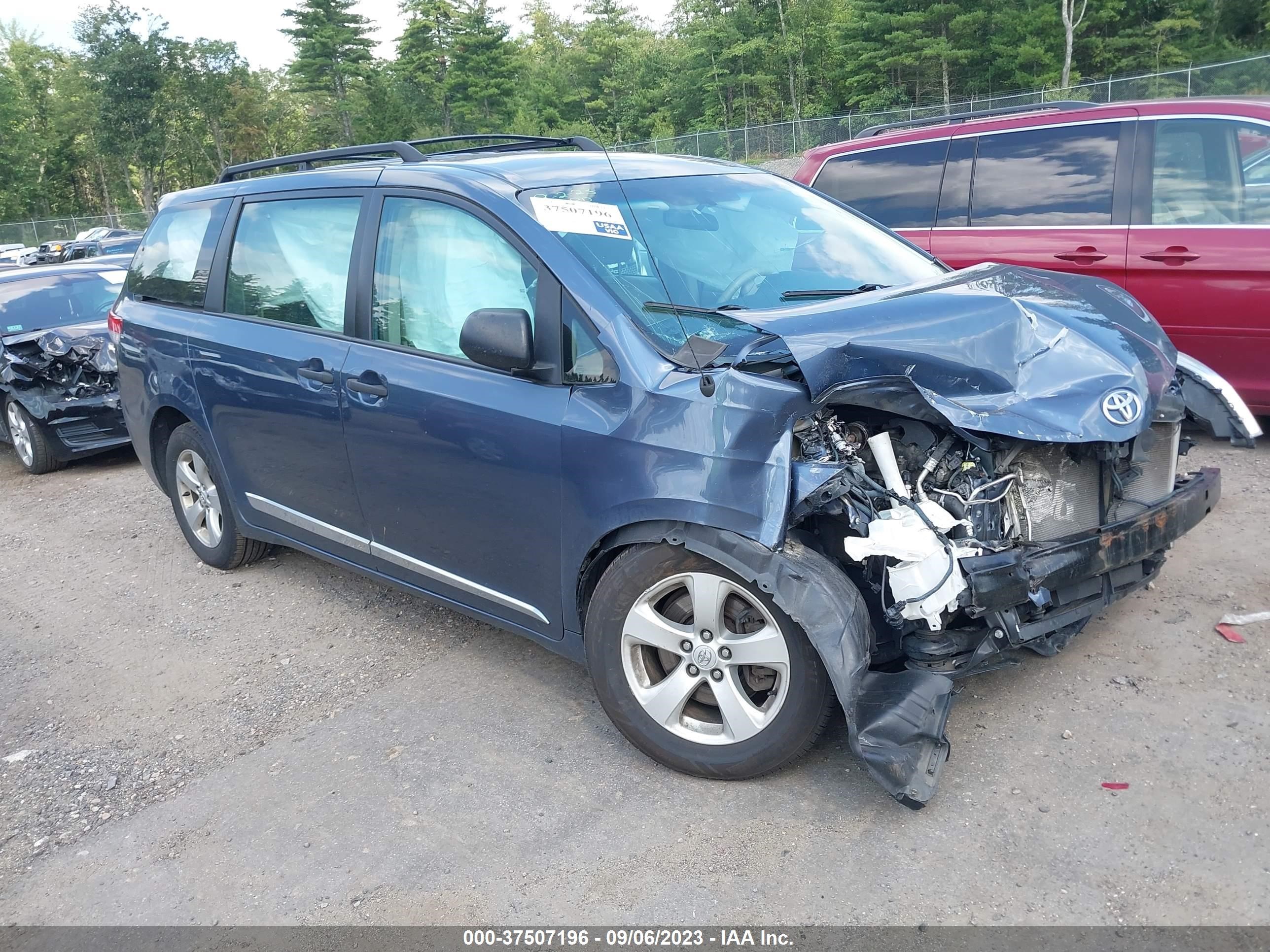 TOYOTA SIENNA 2013 5tdzk3dc9ds405509