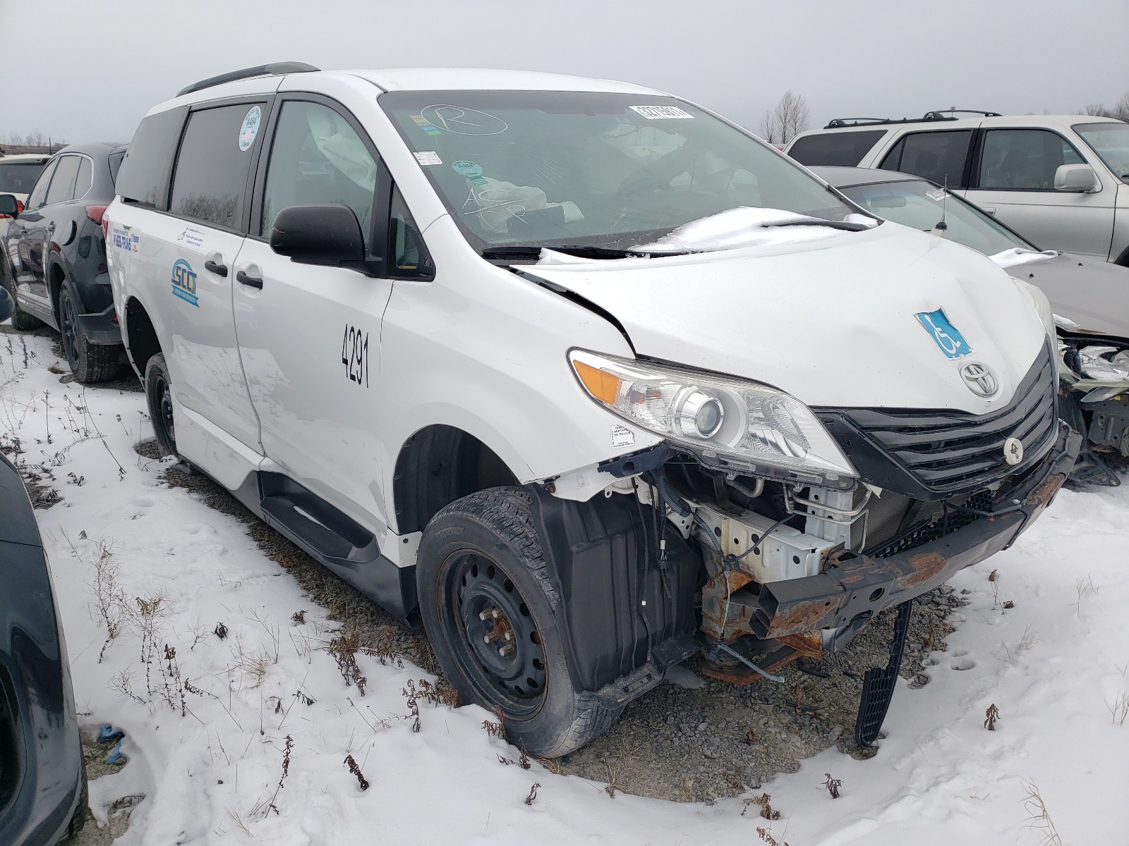 TOYOTA SIENNA 2015 5tdzk3dc9fs538225