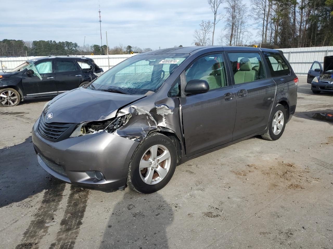 TOYOTA SIENNA 2011 5tdzk3dcxbs138586