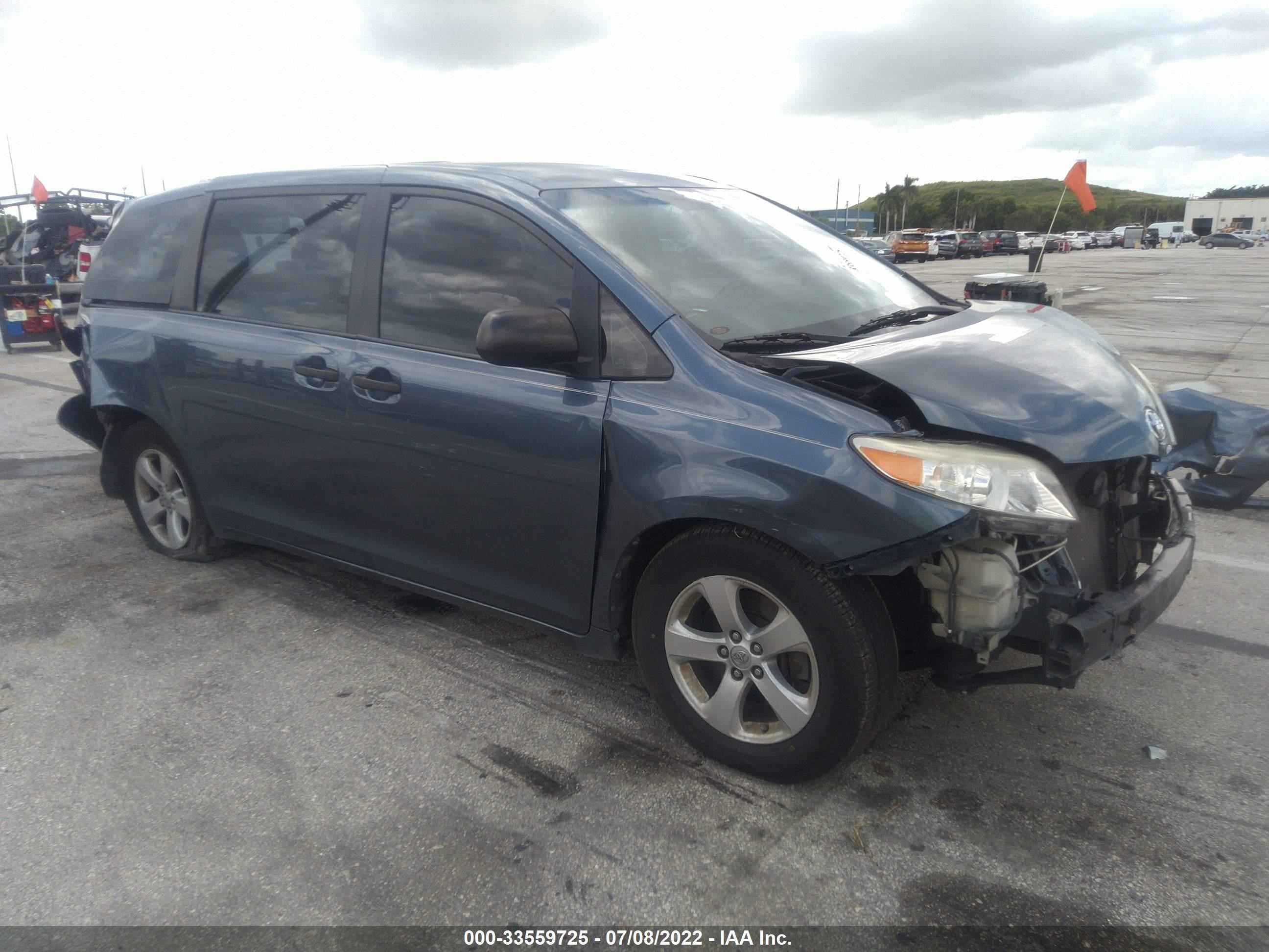 TOYOTA SIENNA 2015 5tdzk3dcxfs674833