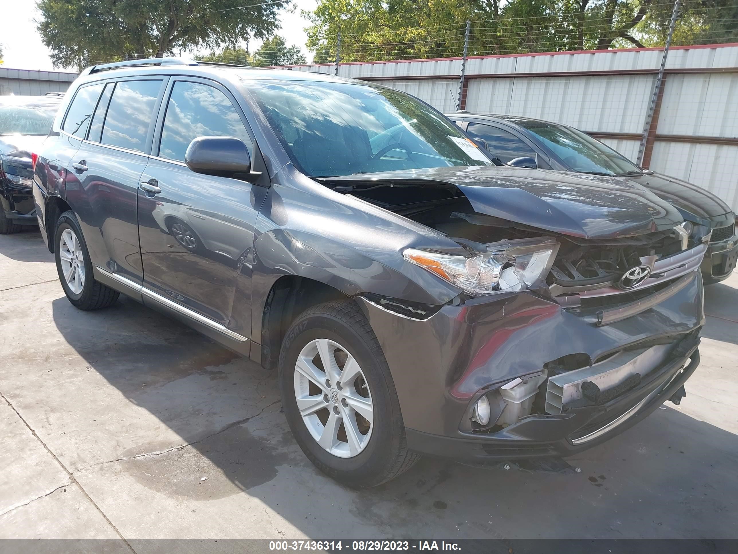 TOYOTA HIGHLANDER 2013 5tdzk3eh7ds139322