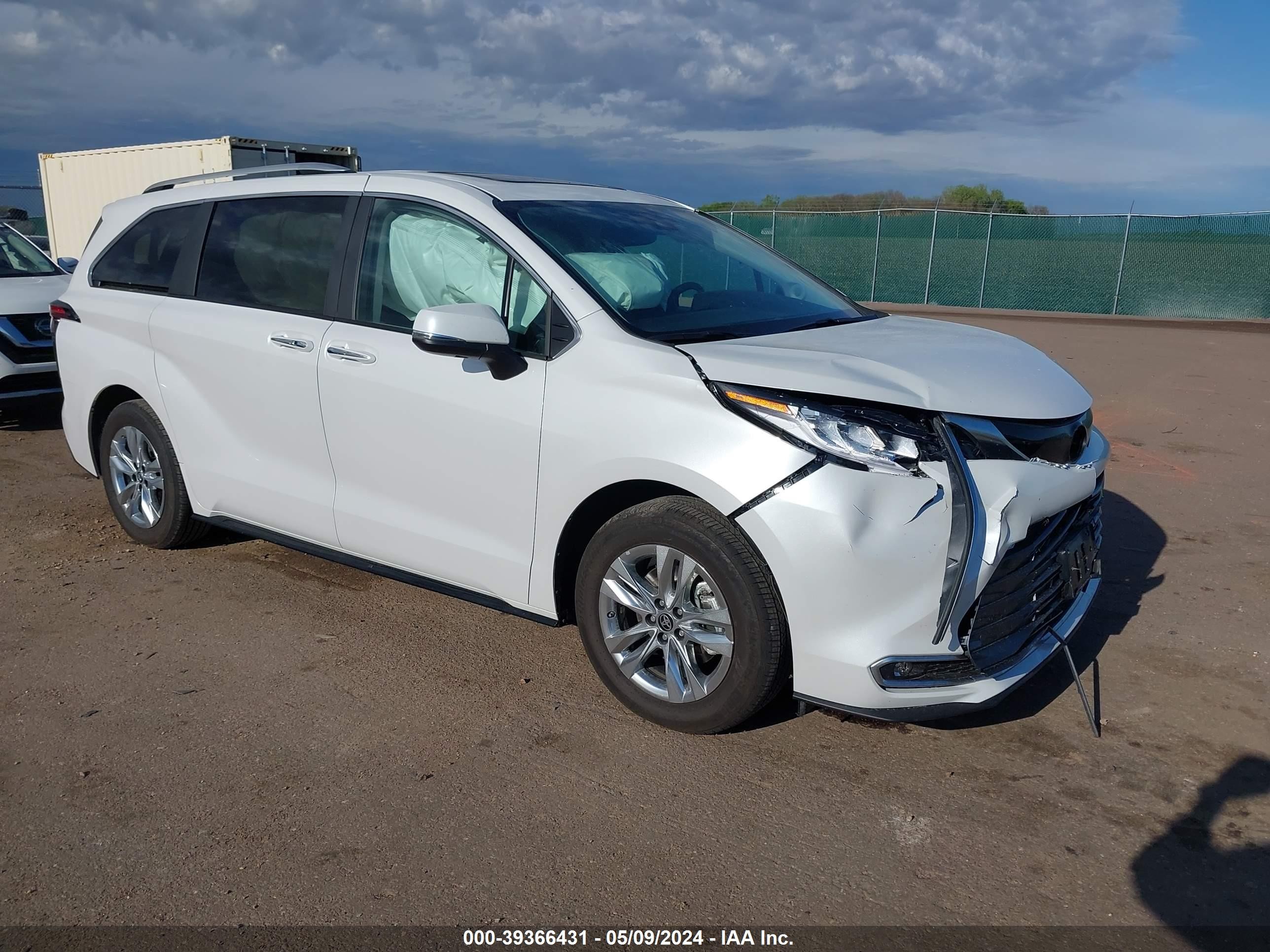 TOYOTA SIENNA 2024 5tdzskfc4rs119761