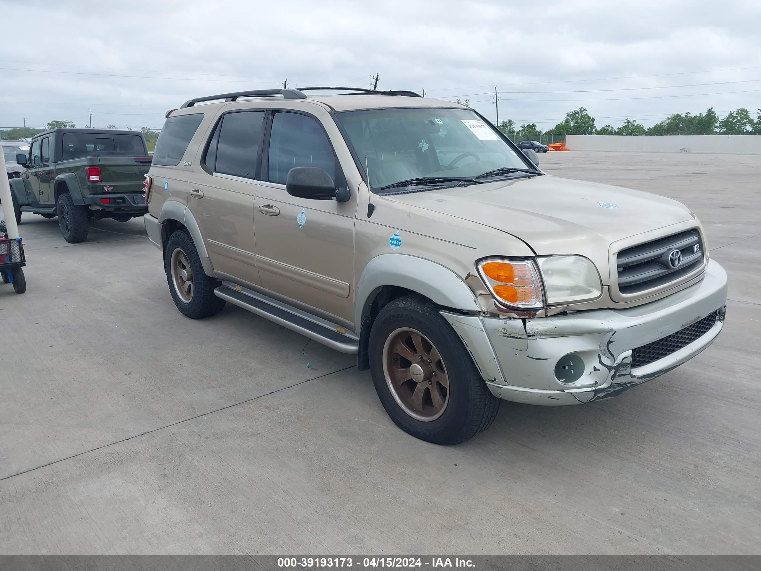 TOYOTA SEQUOIA 2002 5tdzt34a02s071878