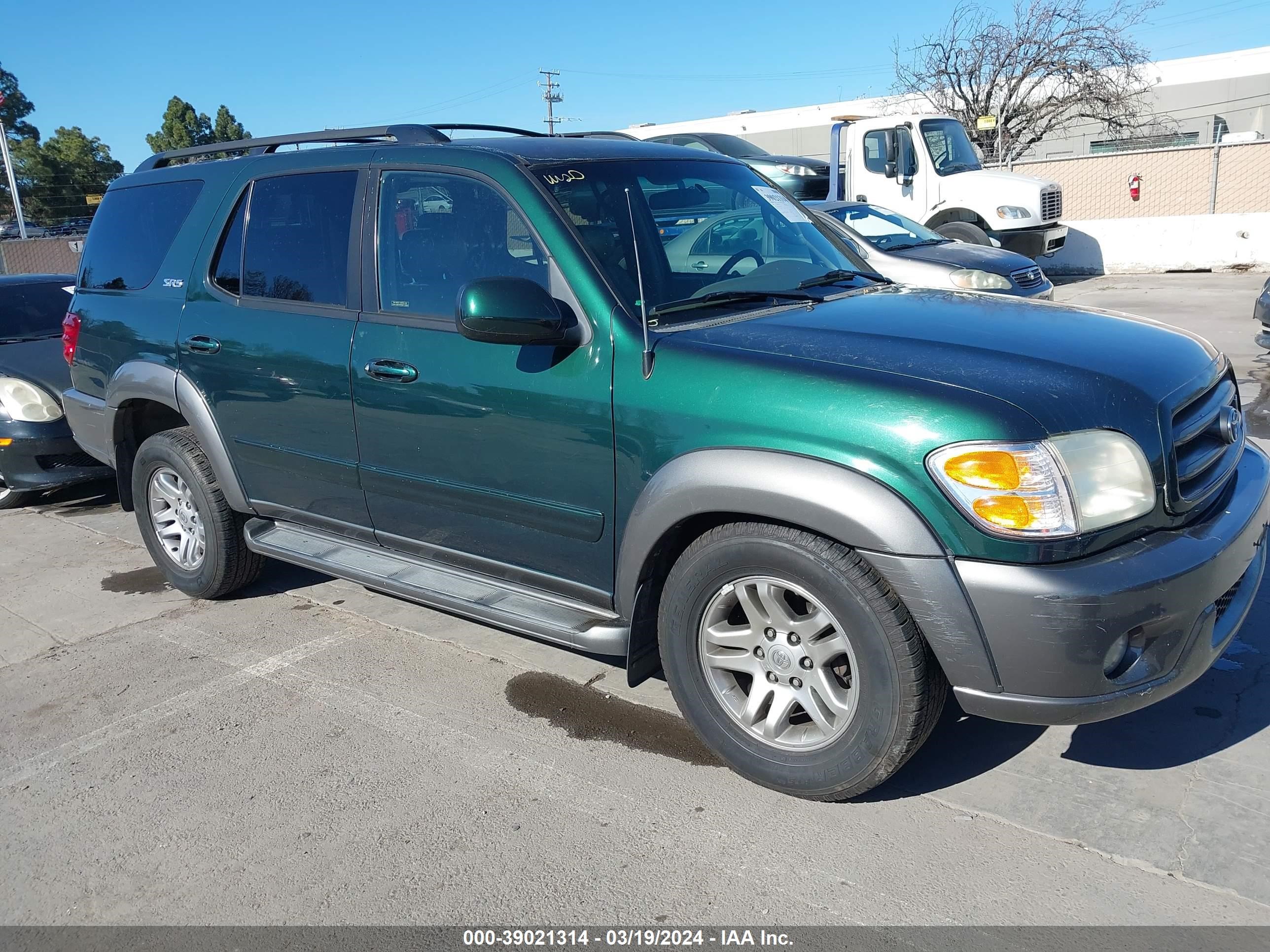 TOYOTA SEQUOIA 2003 5tdzt34a03s156172