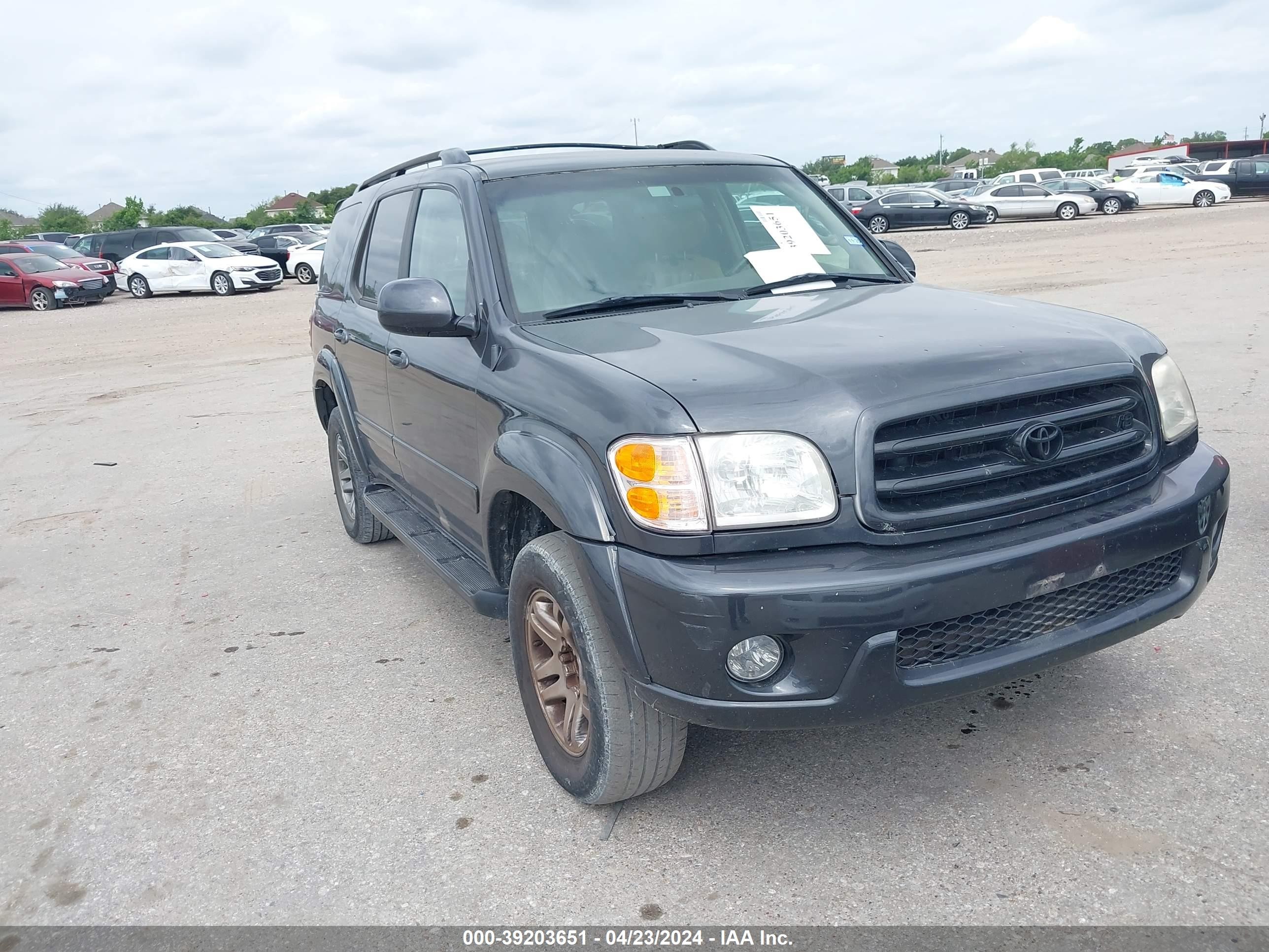 TOYOTA SEQUOIA 2004 5tdzt34a14s225503