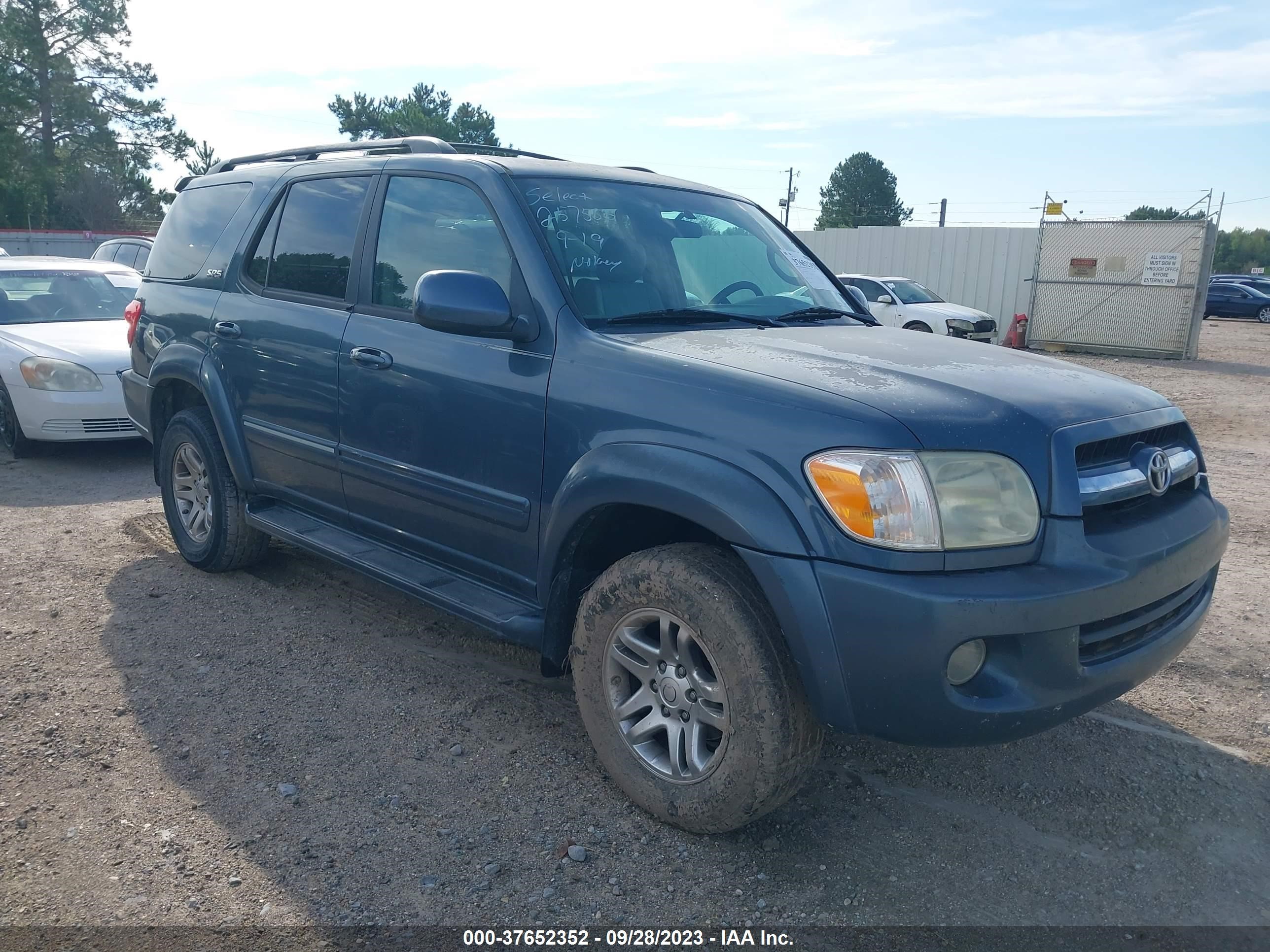 TOYOTA SEQUOIA 2005 5tdzt34a35s257550