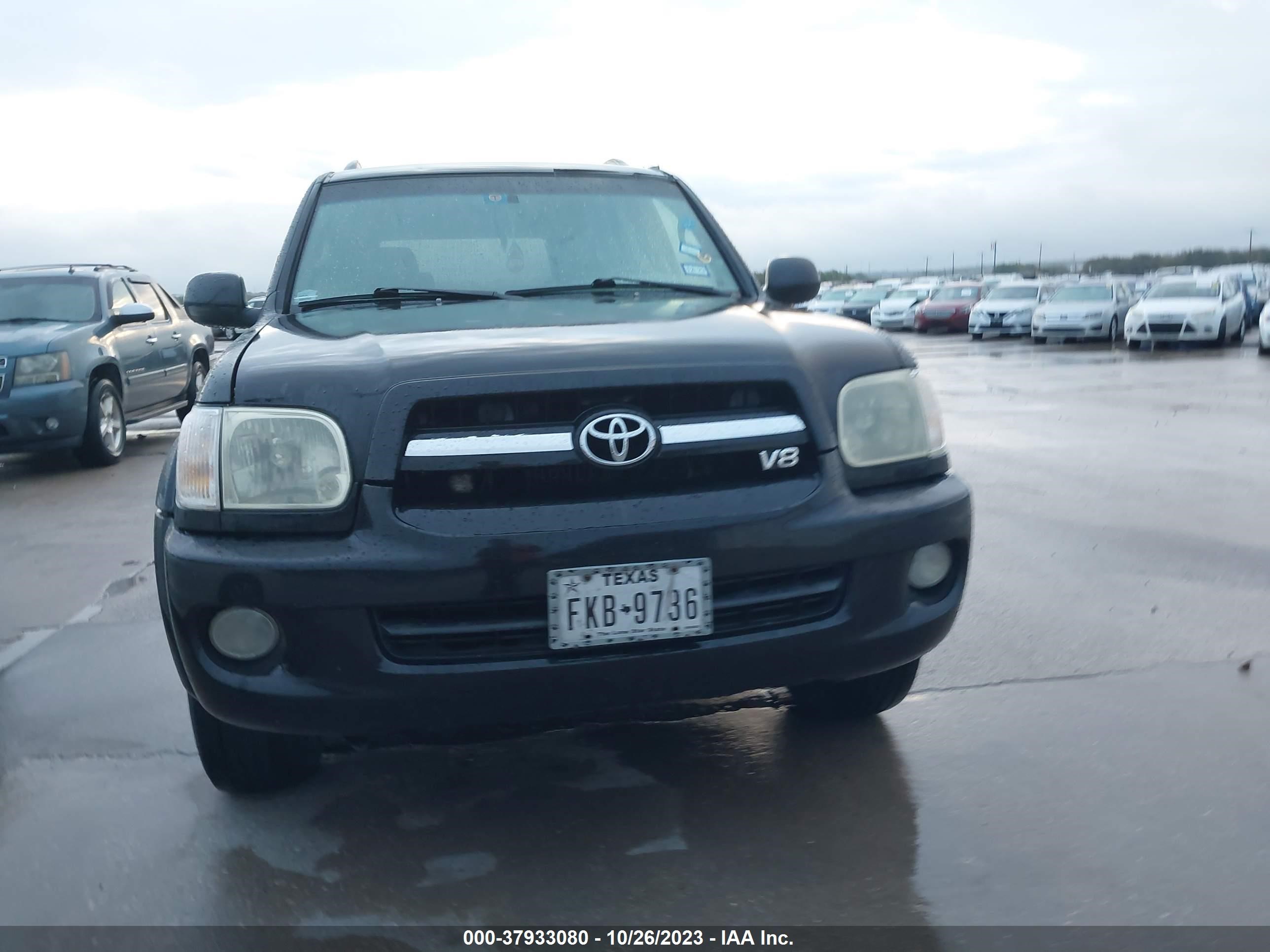 TOYOTA SEQUOIA 2005 5tdzt38a45s252660