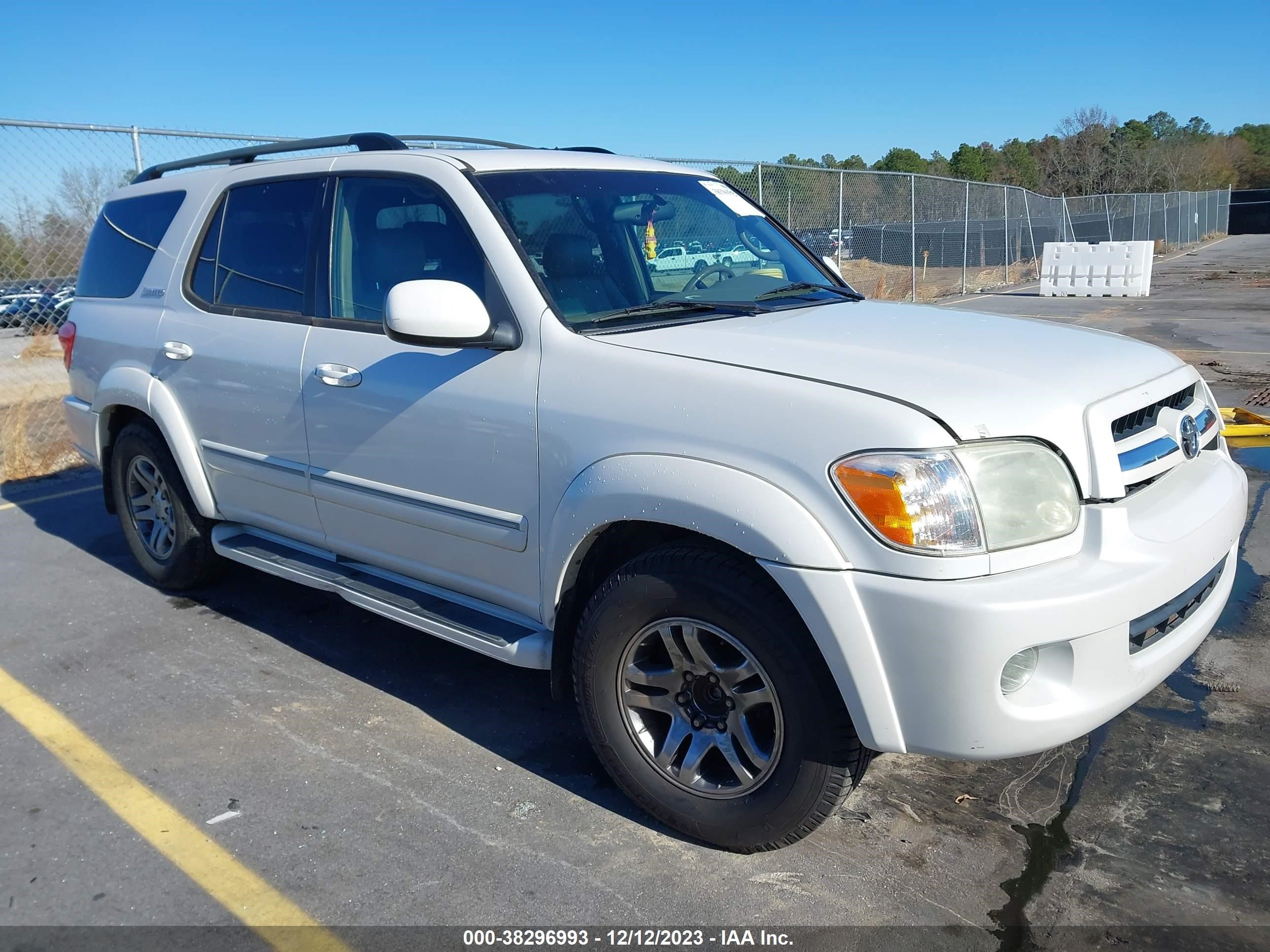 TOYOTA SEQUOIA 2005 5tdzt38a75s262390