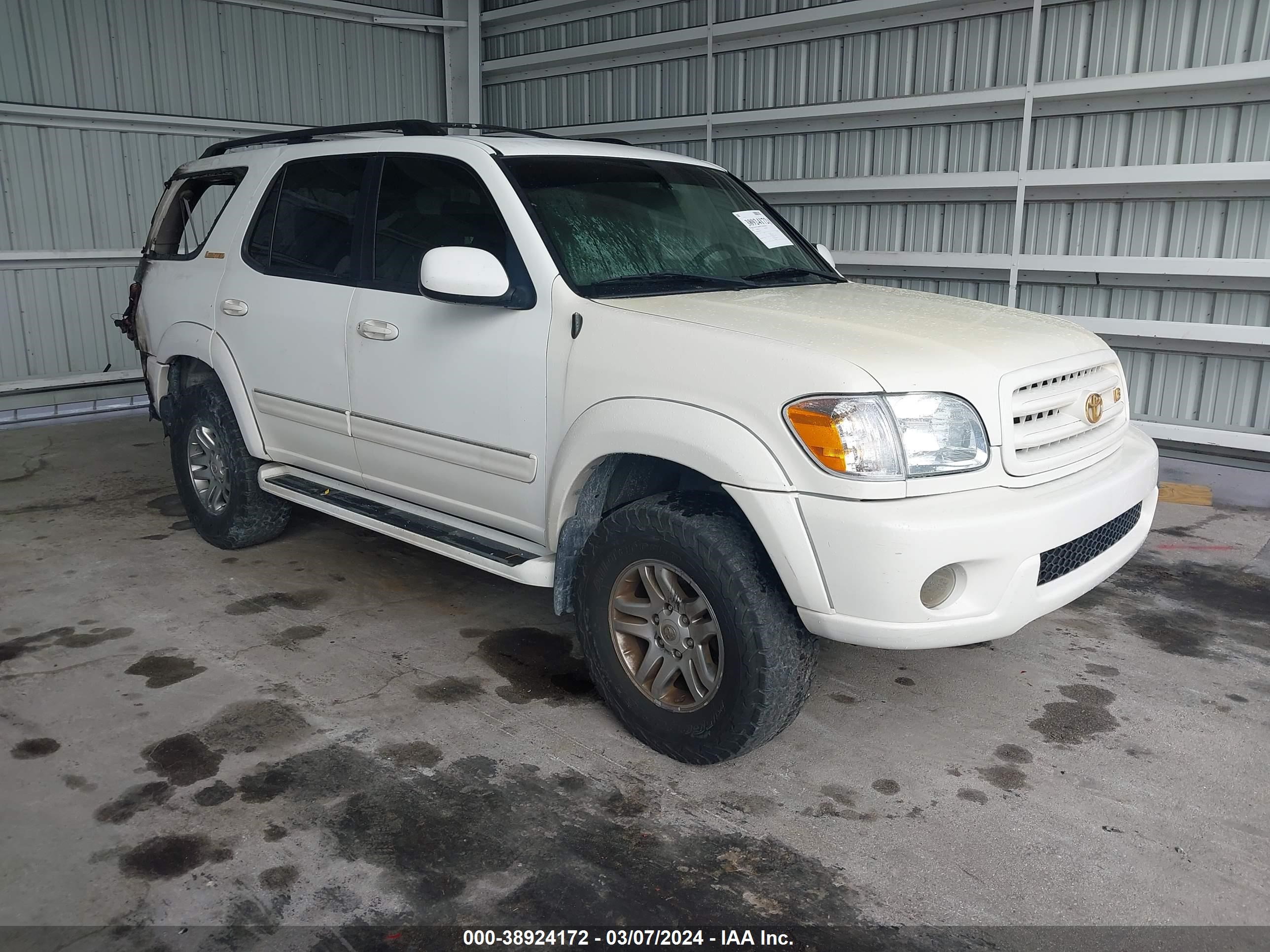 TOYOTA SEQUOIA 2003 5tdzt38a83s145494