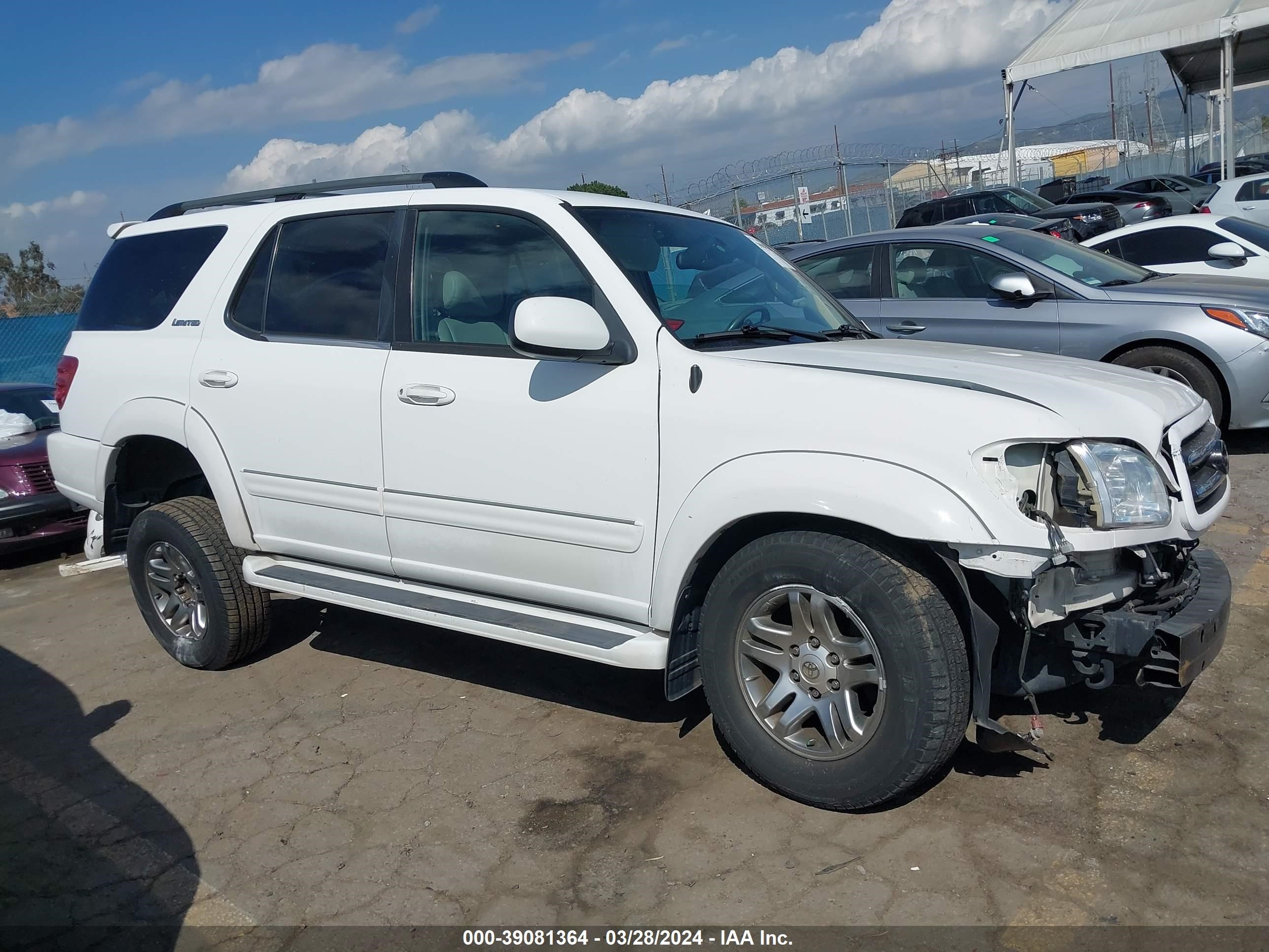 TOYOTA SEQUOIA 2004 5tdzt38a84s219787