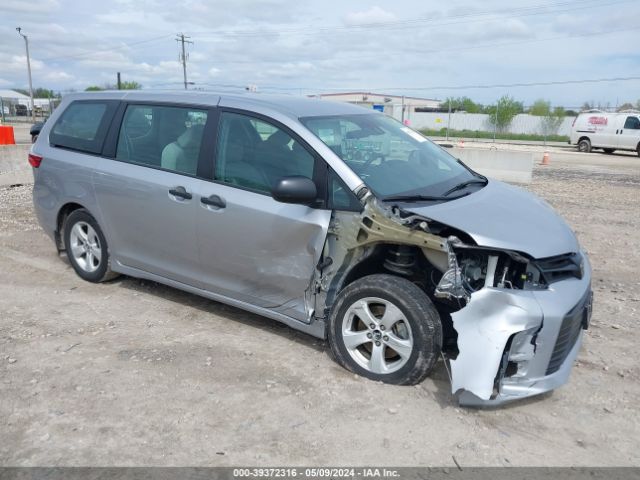 TOYOTA SIENNA 2018 5tdzz3dc2js917975