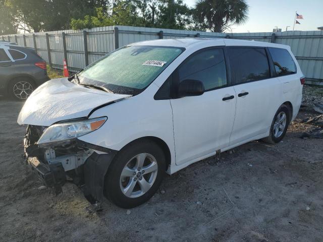 TOYOTA SIENNA 2019 5tdzz3dc4ks981257