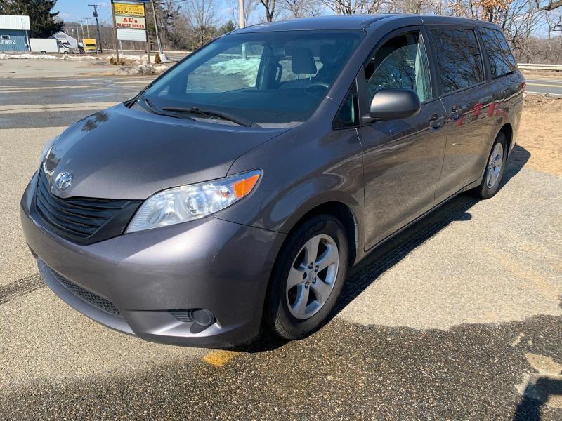 TOYOTA SIENNA 2017 5tdzz3dc7h5810270