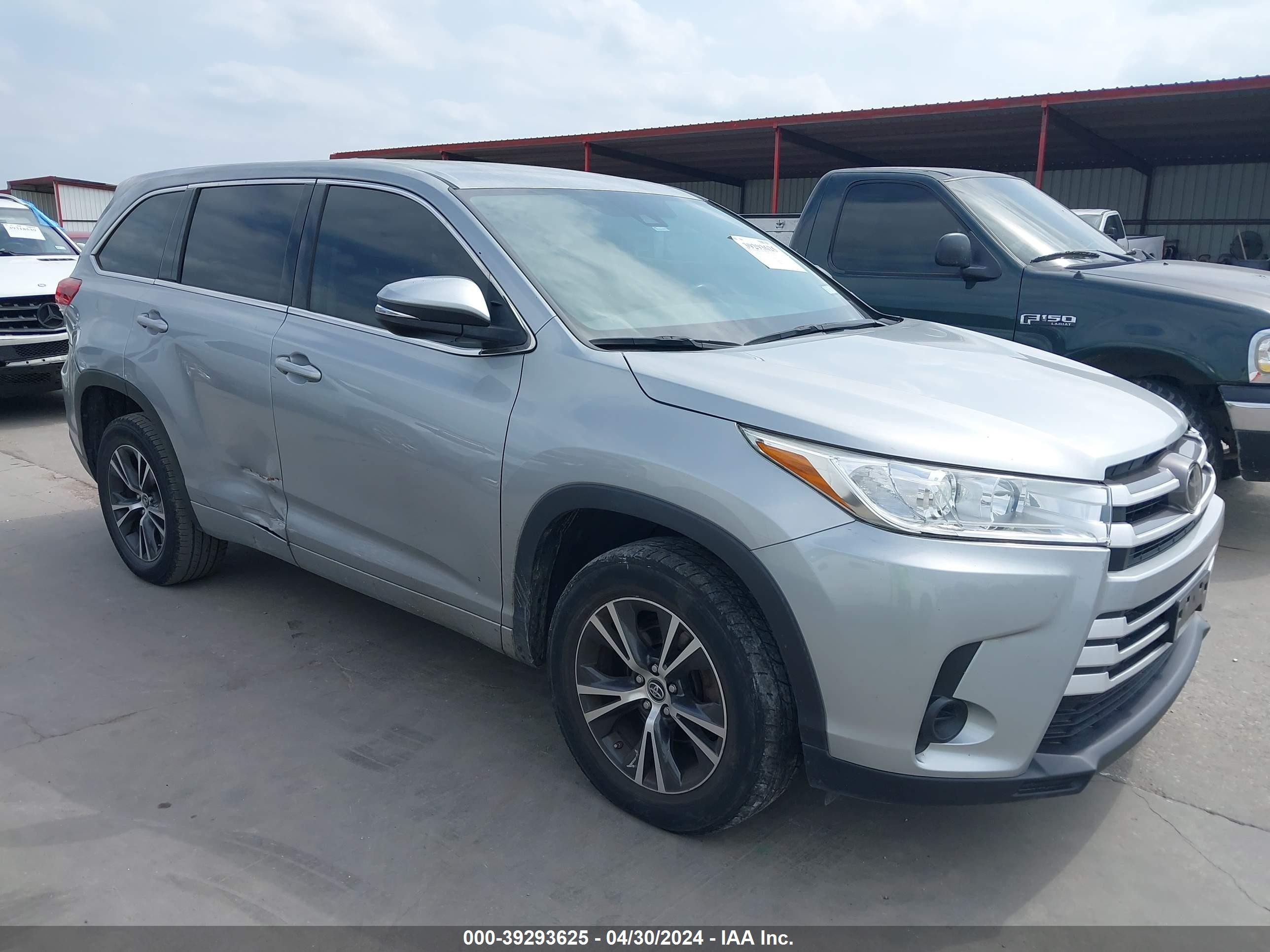 TOYOTA HIGHLANDER 2017 5tdzzrfh8hs233910