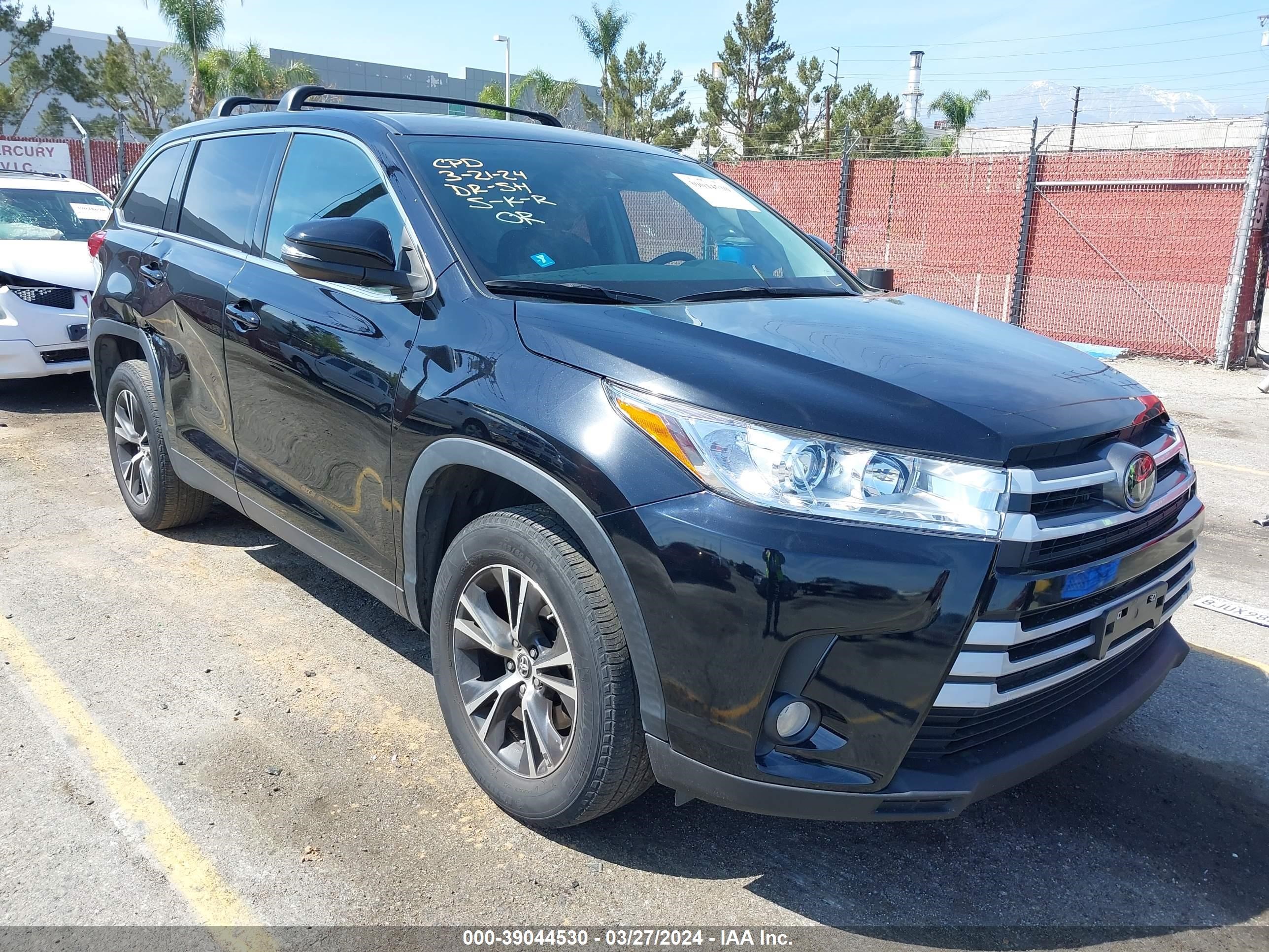 TOYOTA HIGHLANDER 2019 5tdzzrfhxks315337