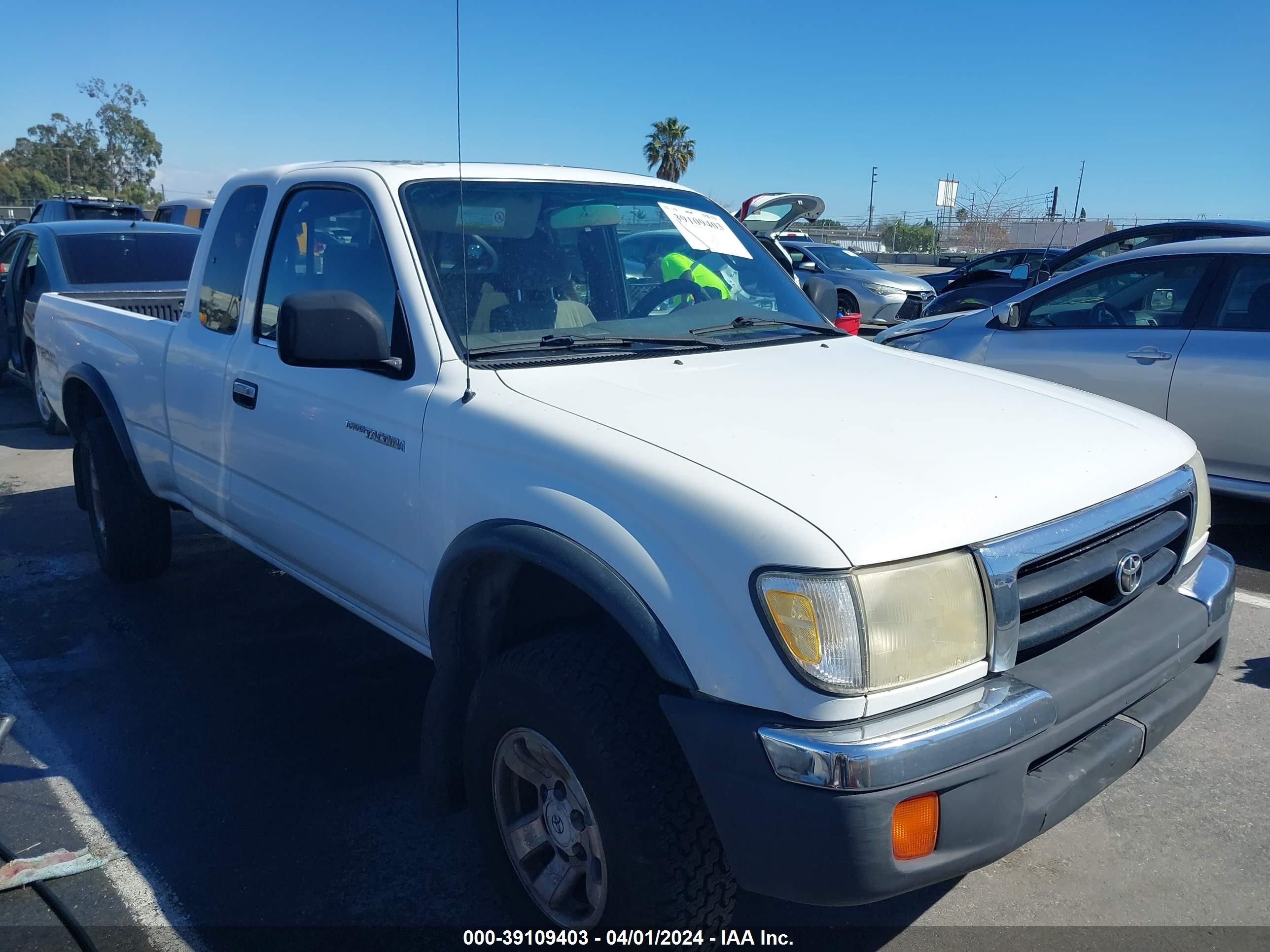 TOYOTA TACOMA 2000 5tesn92n3yz701201