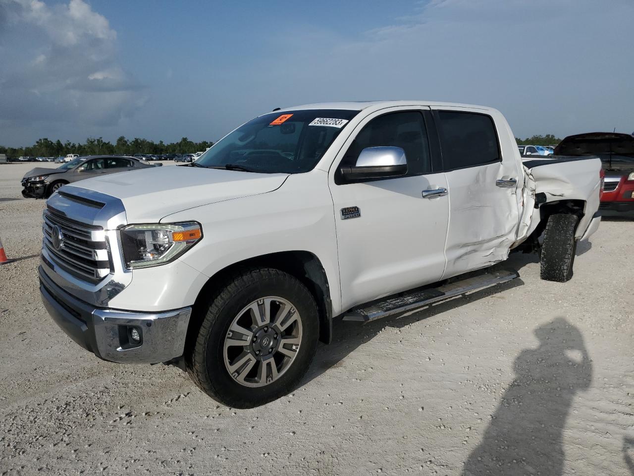 TOYOTA TUNDRA 2018 5tfaw5f18jx719120