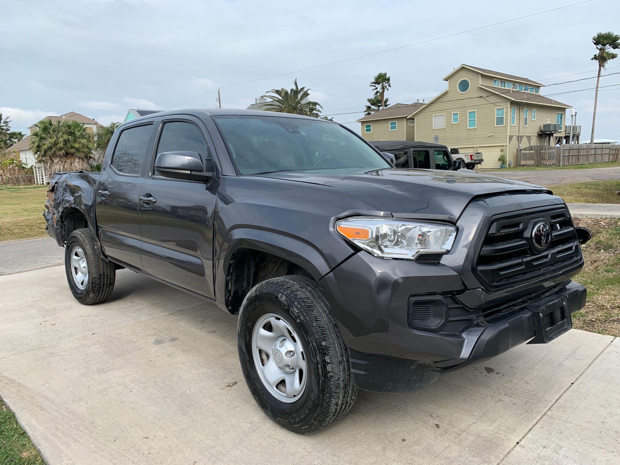 TOYOTA TACOMA DOU 2019 5tfax5gn0kx156113