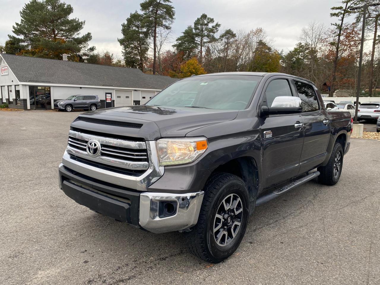 TOYOTA TUNDRA 2017 5tfay5f16hx585941