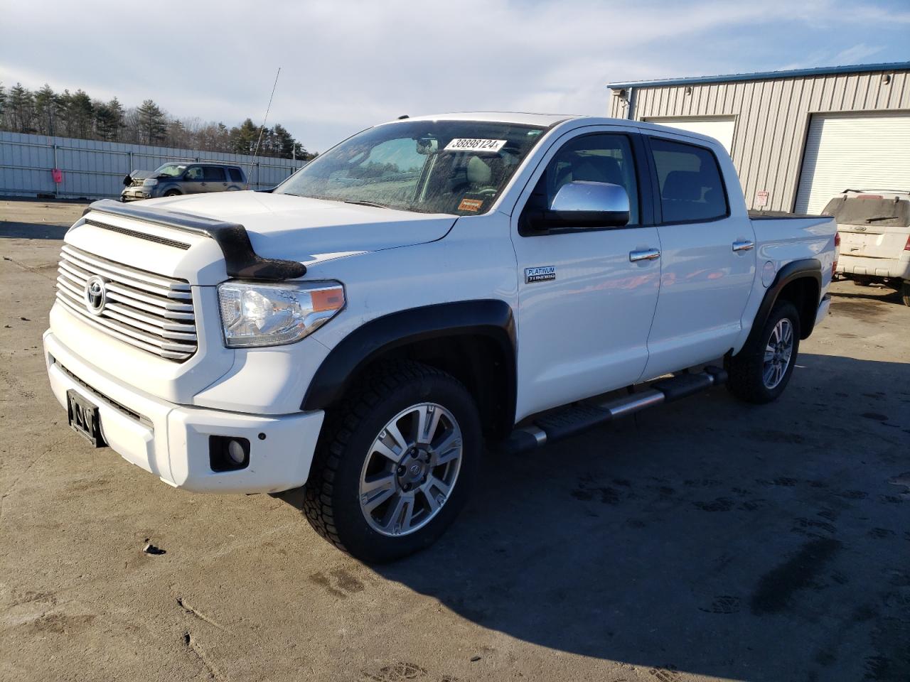 TOYOTA TUNDRA 2017 5tfay5f16hx627122