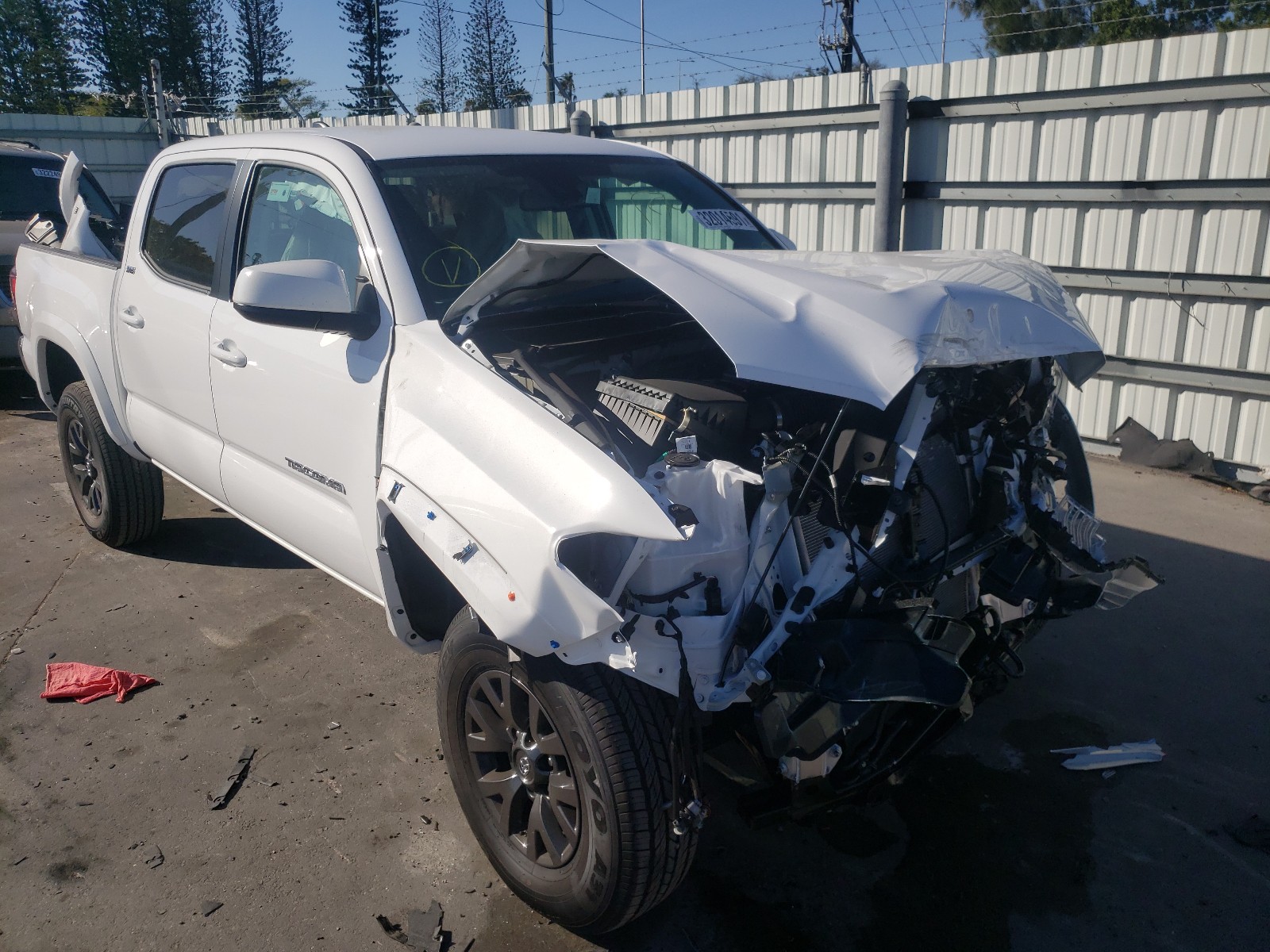 TOYOTA TACOMA DOU 2021 5tfaz5cn3mx100542