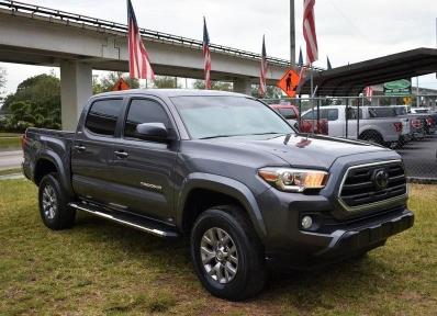 TOYOTA TACOMA DOU 2018 5tfaz5cn5jx060332