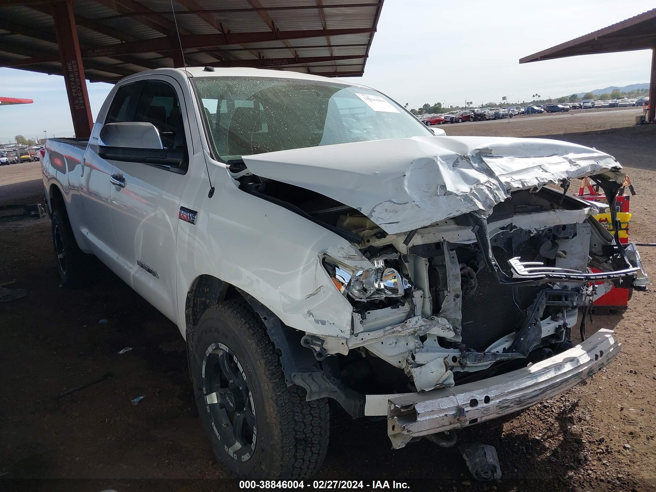 TOYOTA TUNDRA 2011 5tfby5f12bx209300