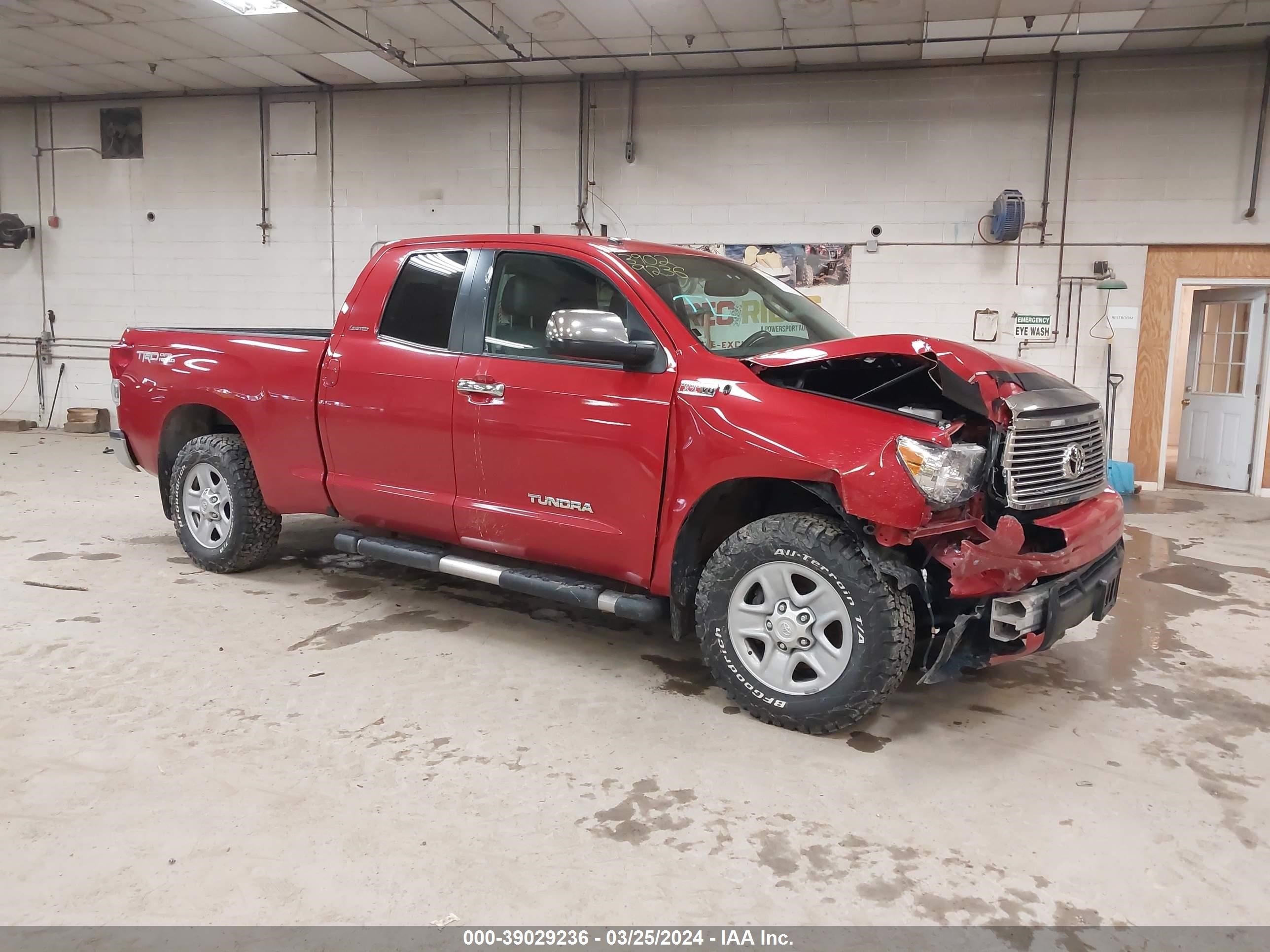 TOYOTA TUNDRA 2011 5tfby5f17bx198150