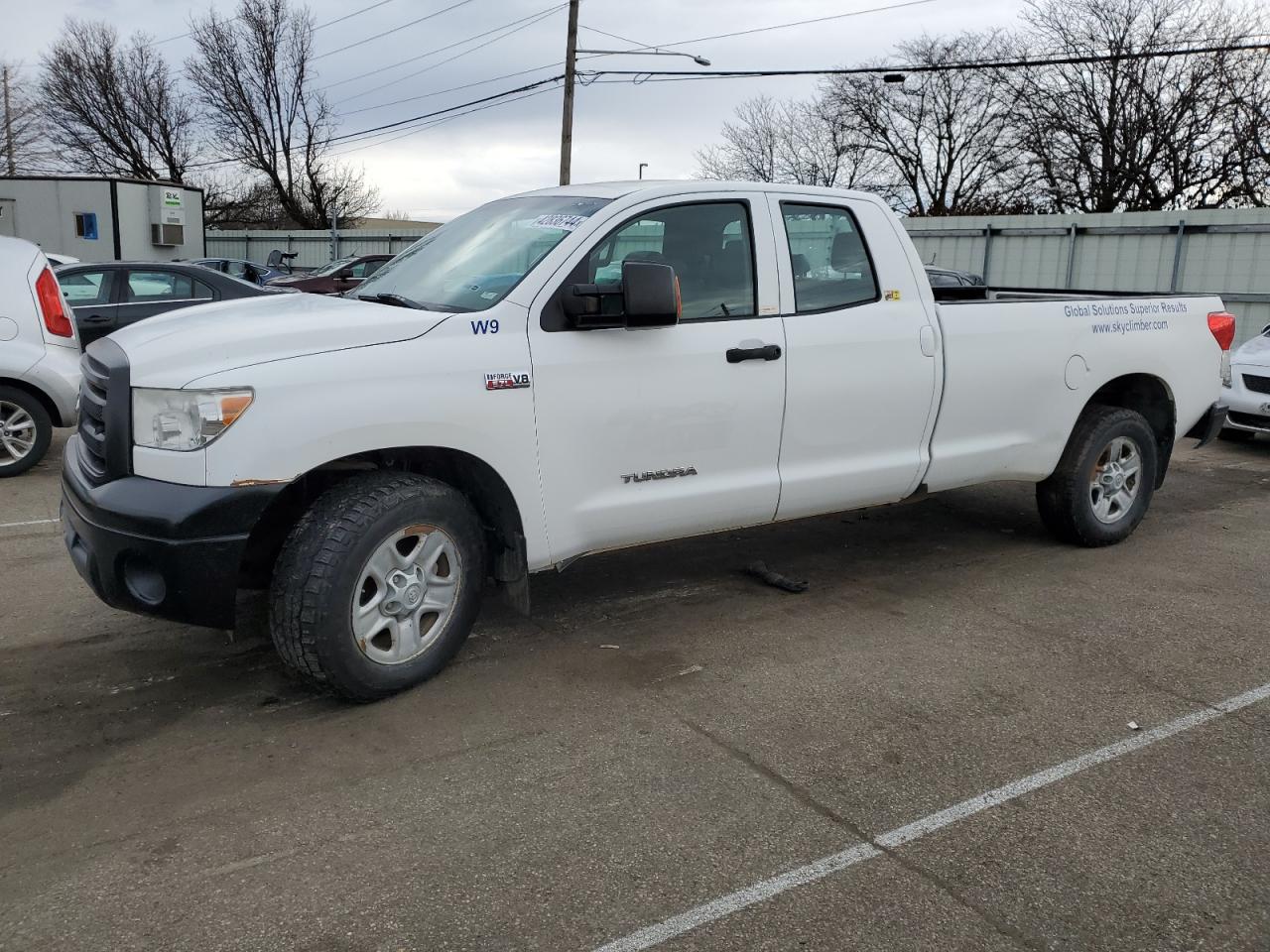 TOYOTA TUNDRA 2010 5tfcw5f10ax010173