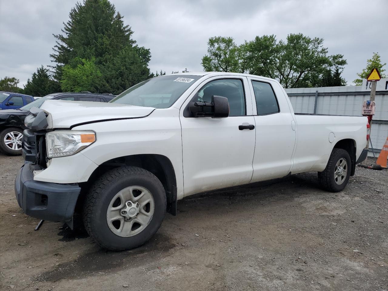 TOYOTA TUNDRA 2017 5tfcy5f14hx020712