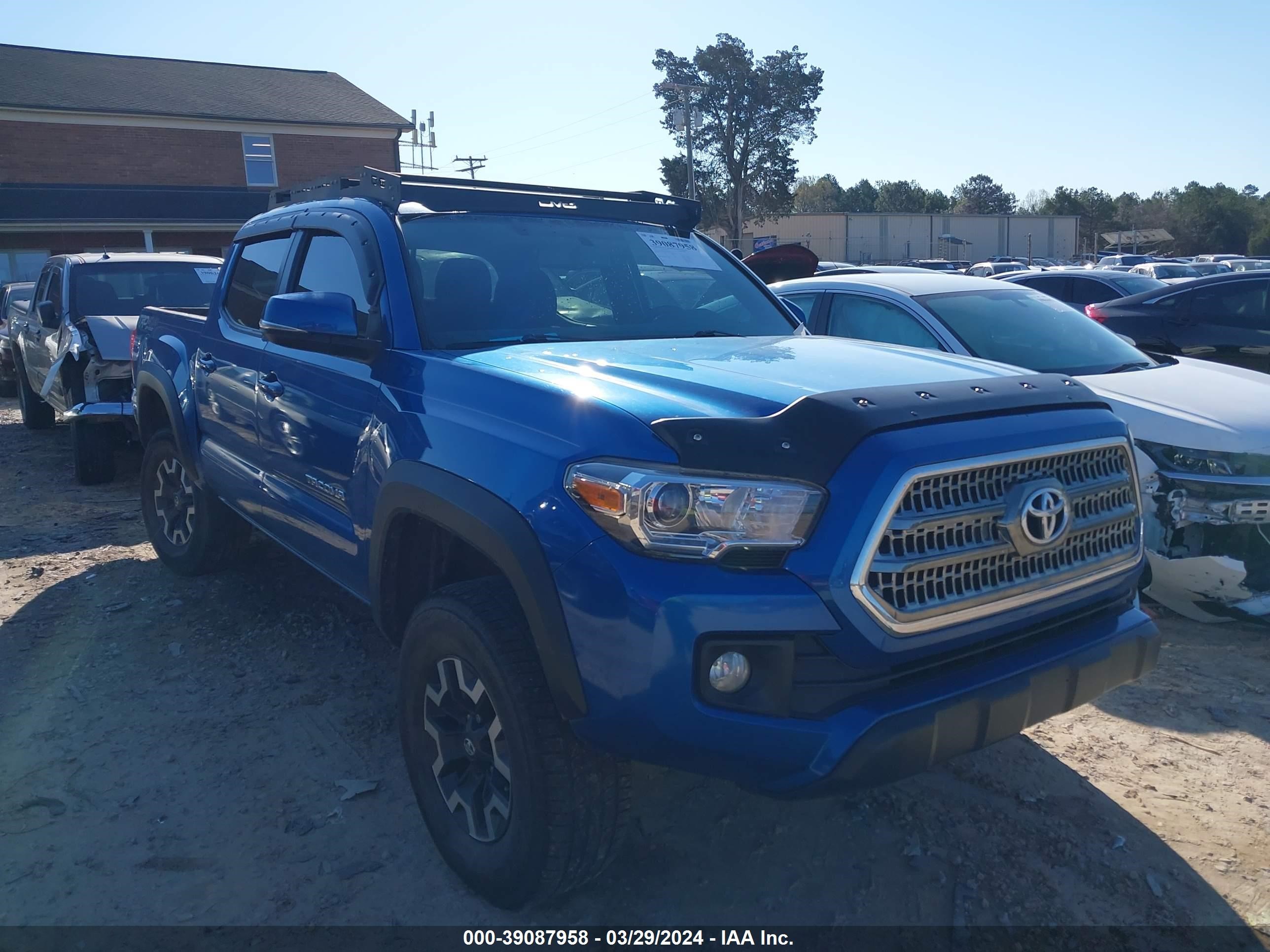 TOYOTA TACOMA 2017 5tfcz5an1hx097903