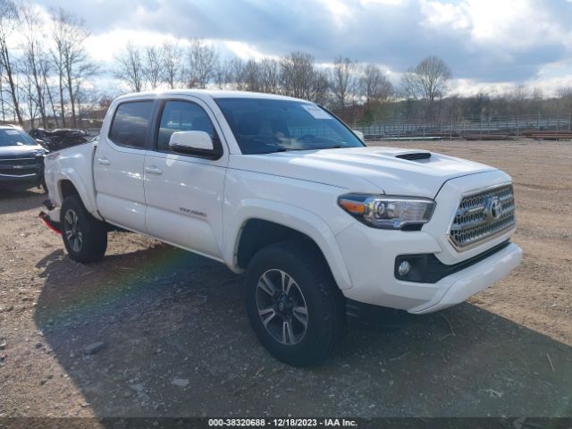 TOYOTA TACOMA 2017 5tfcz5an2hx111985