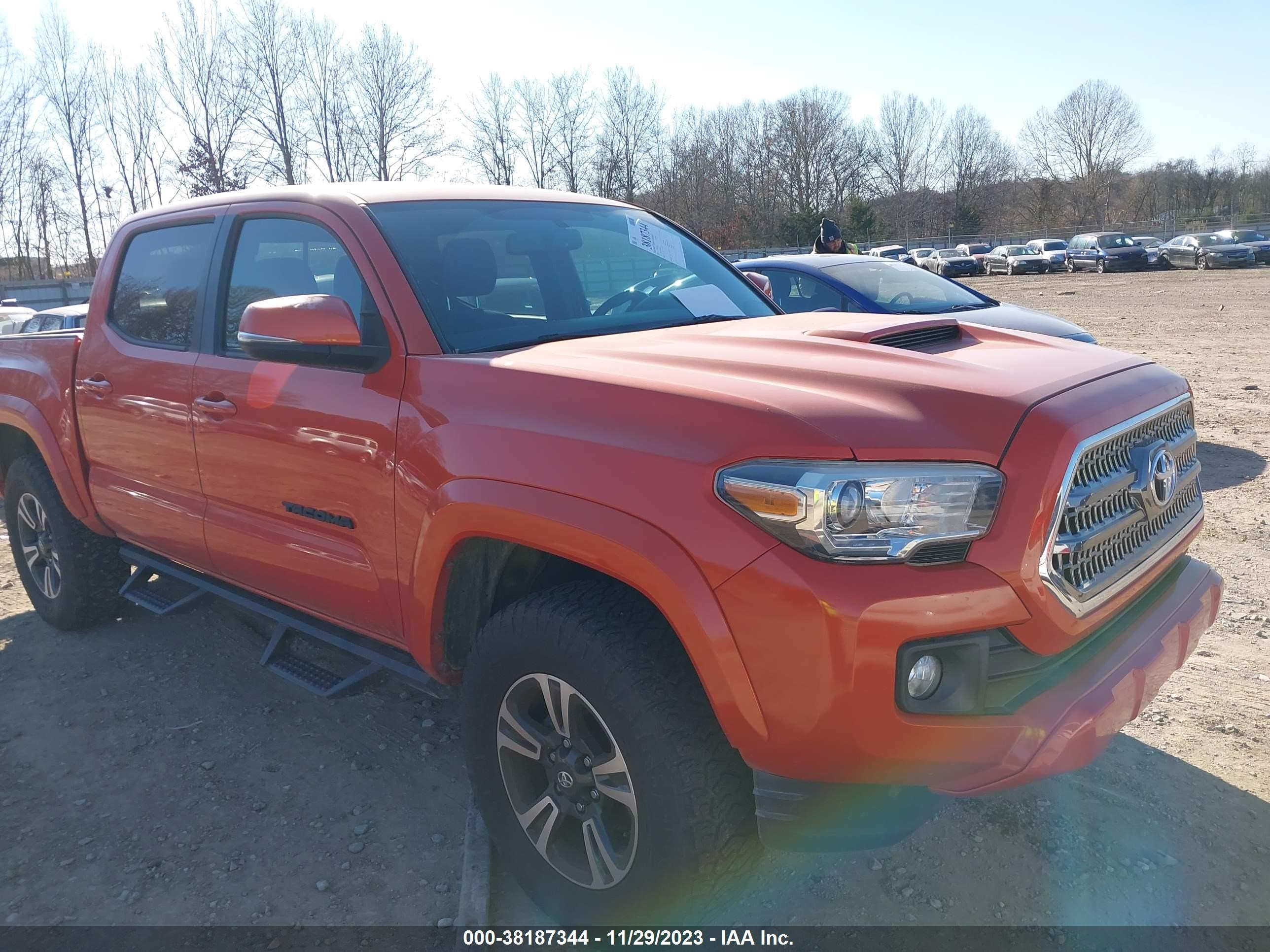 TOYOTA TACOMA 2017 5tfcz5an3hx073330