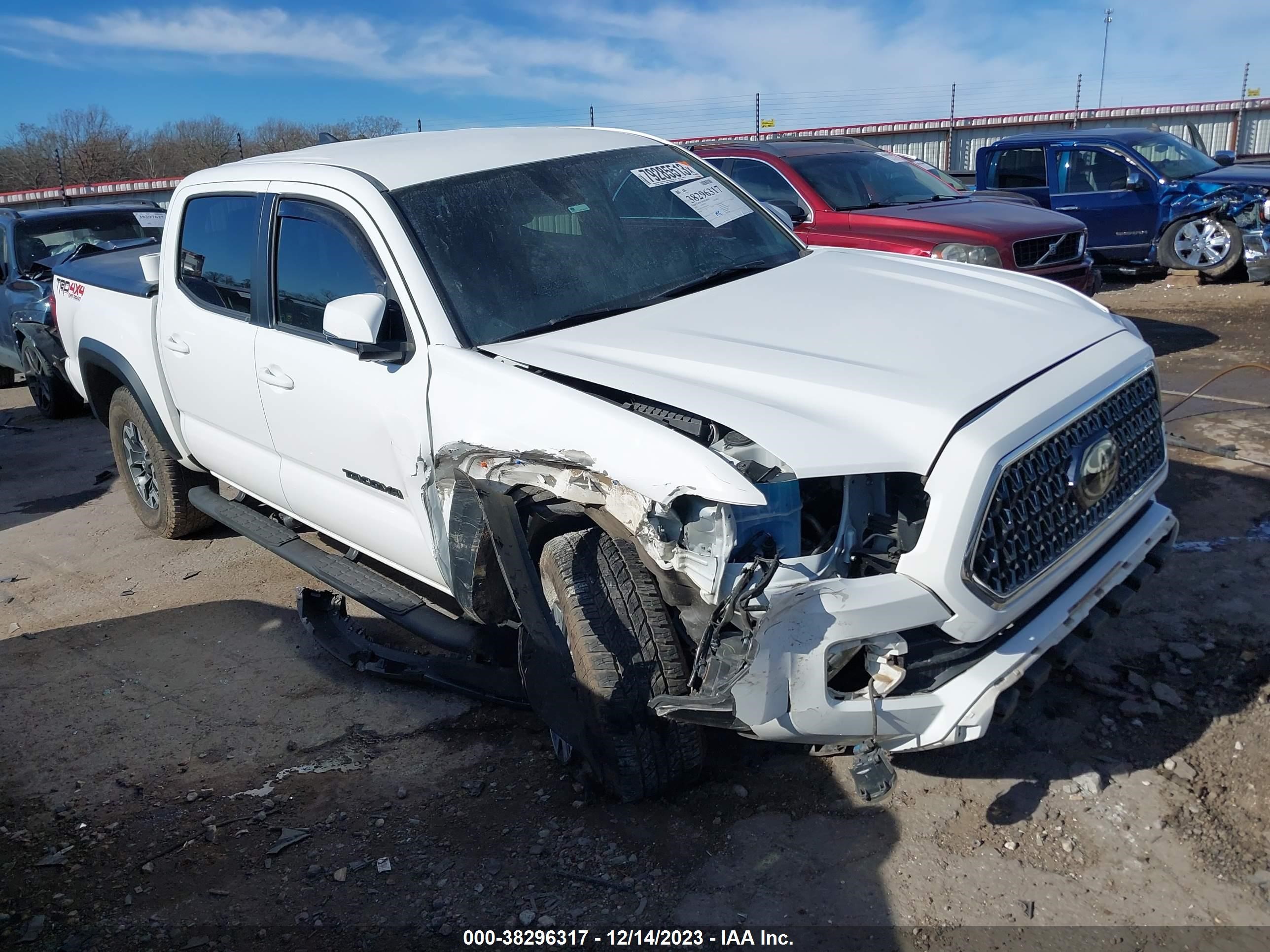 TOYOTA TACOMA 2019 5tfcz5an5kx194125