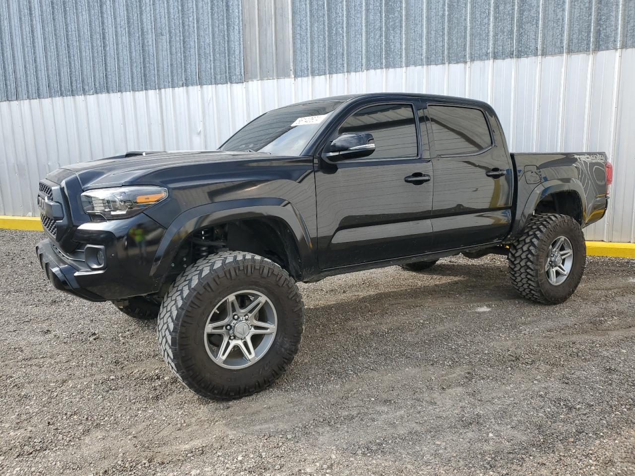 TOYOTA TACOMA 2017 5tfcz5an6hx095046