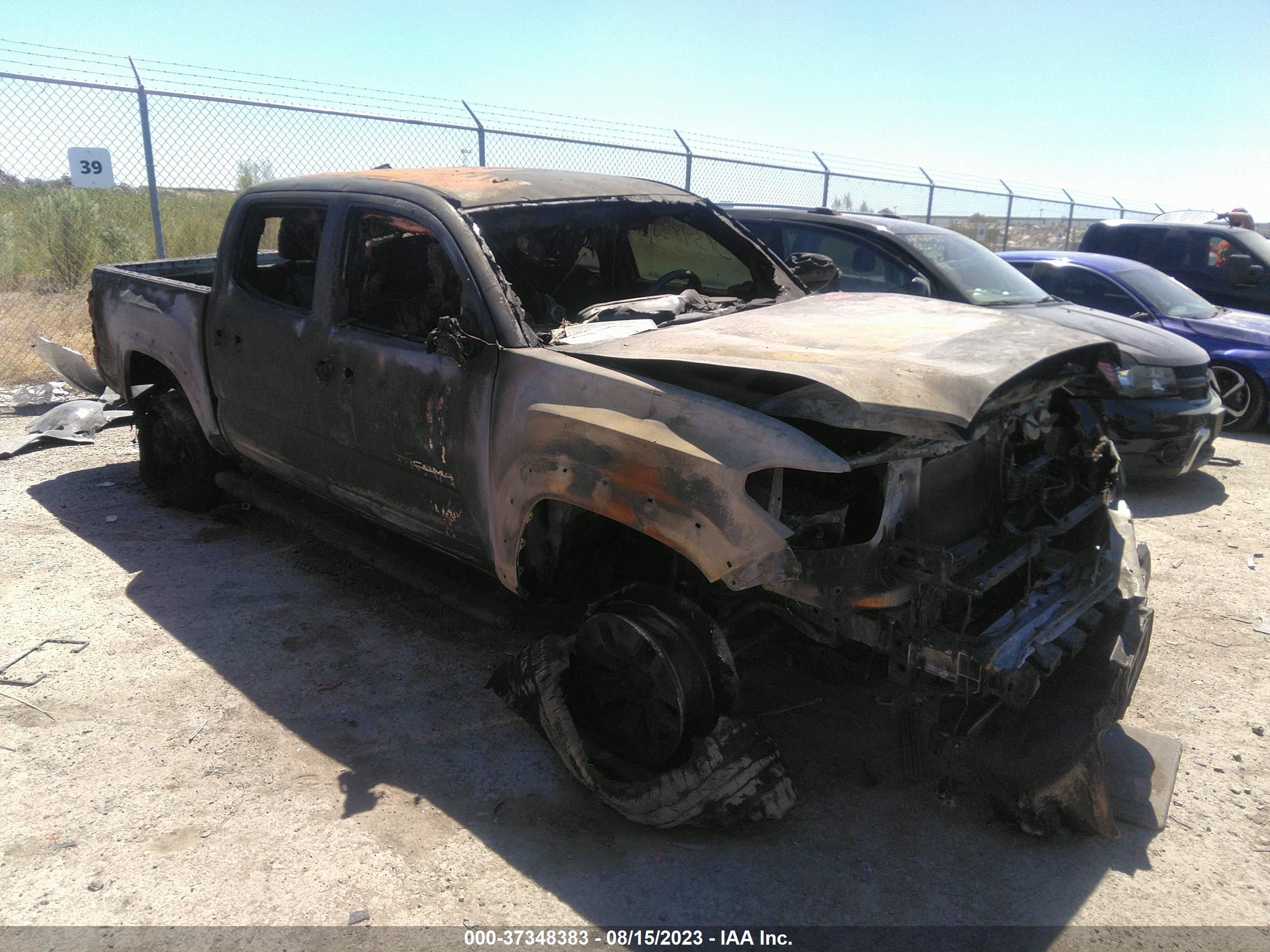 TOYOTA TACOMA 2017 5tfcz5an6hx117496