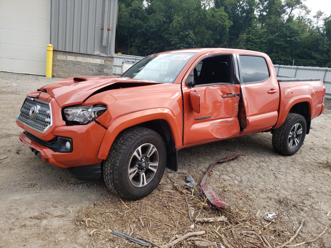 TOYOTA TACOMA 2016 5tfcz5an9gx046275